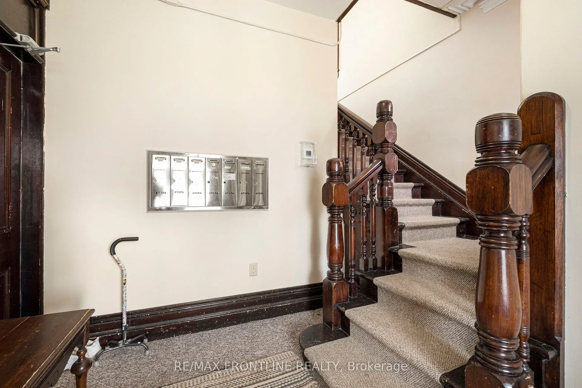 38 Drummond Street W