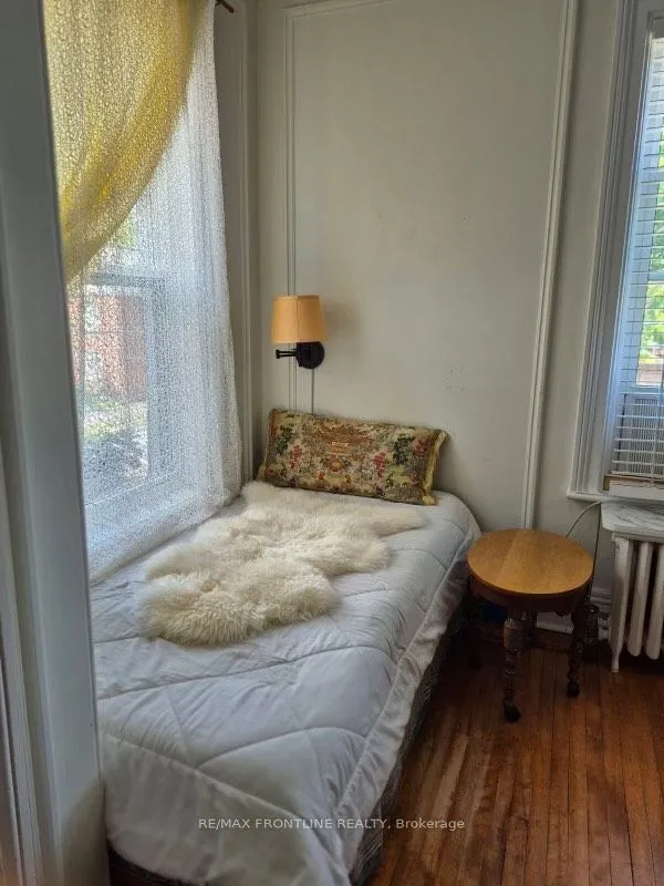 38 Drummond Street W