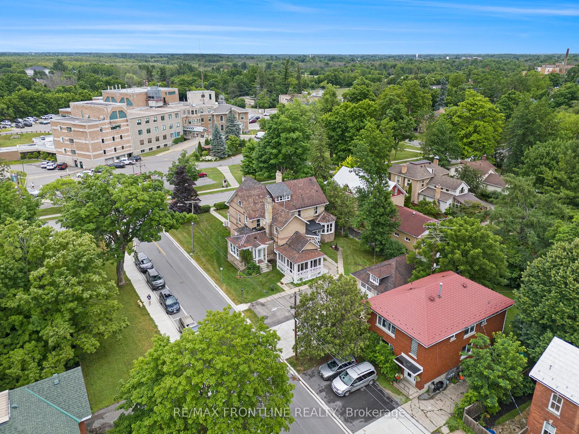 38 Drummond Street W