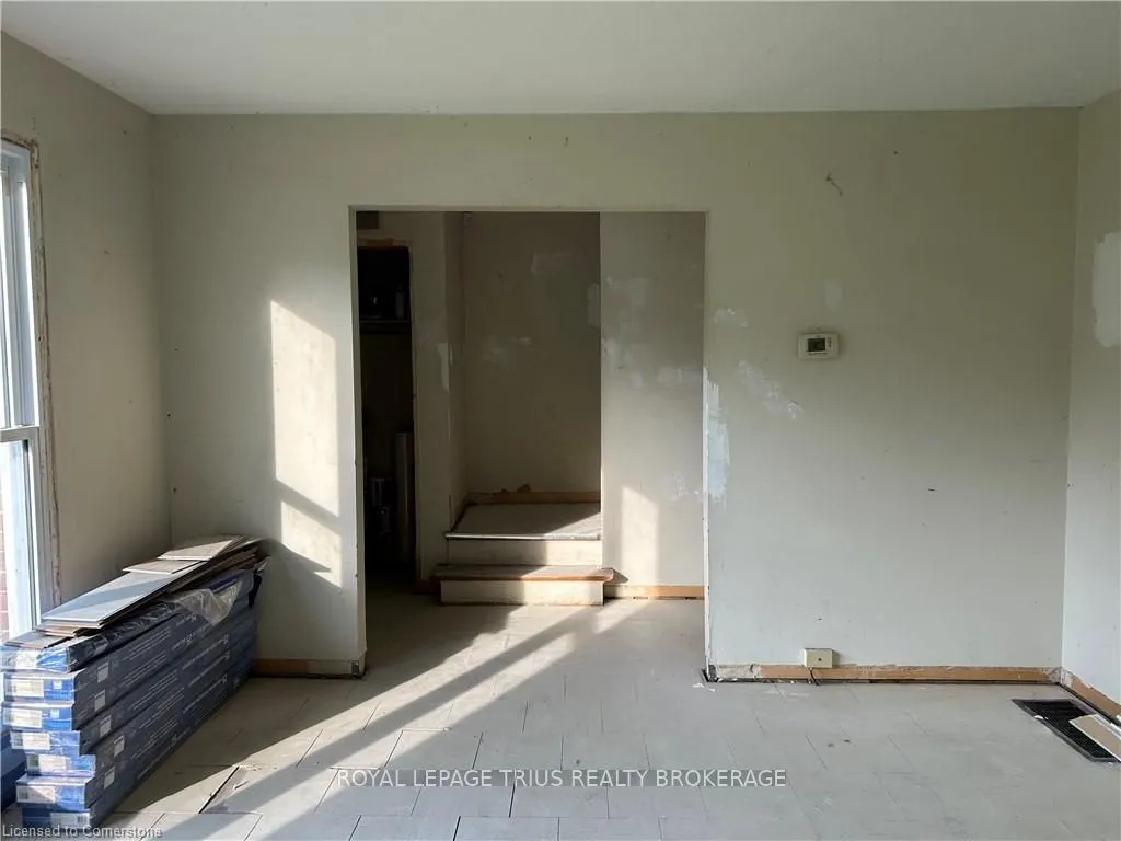 56-58 OAKWOOD Avenue
