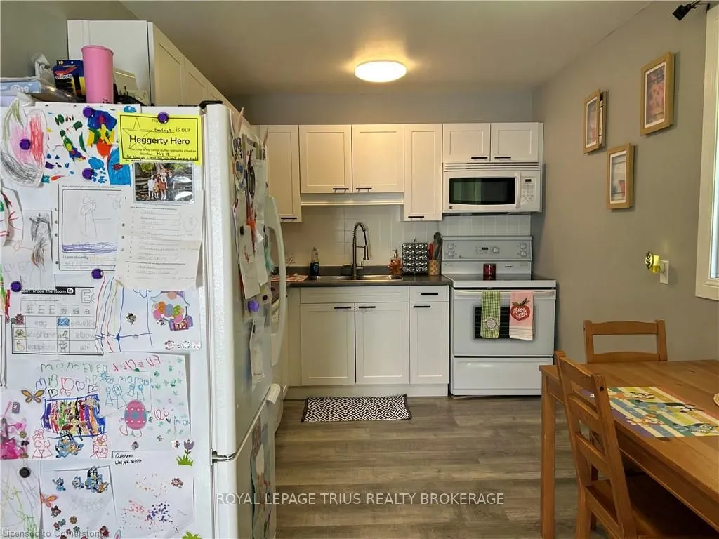 56-58 OAKWOOD Avenue