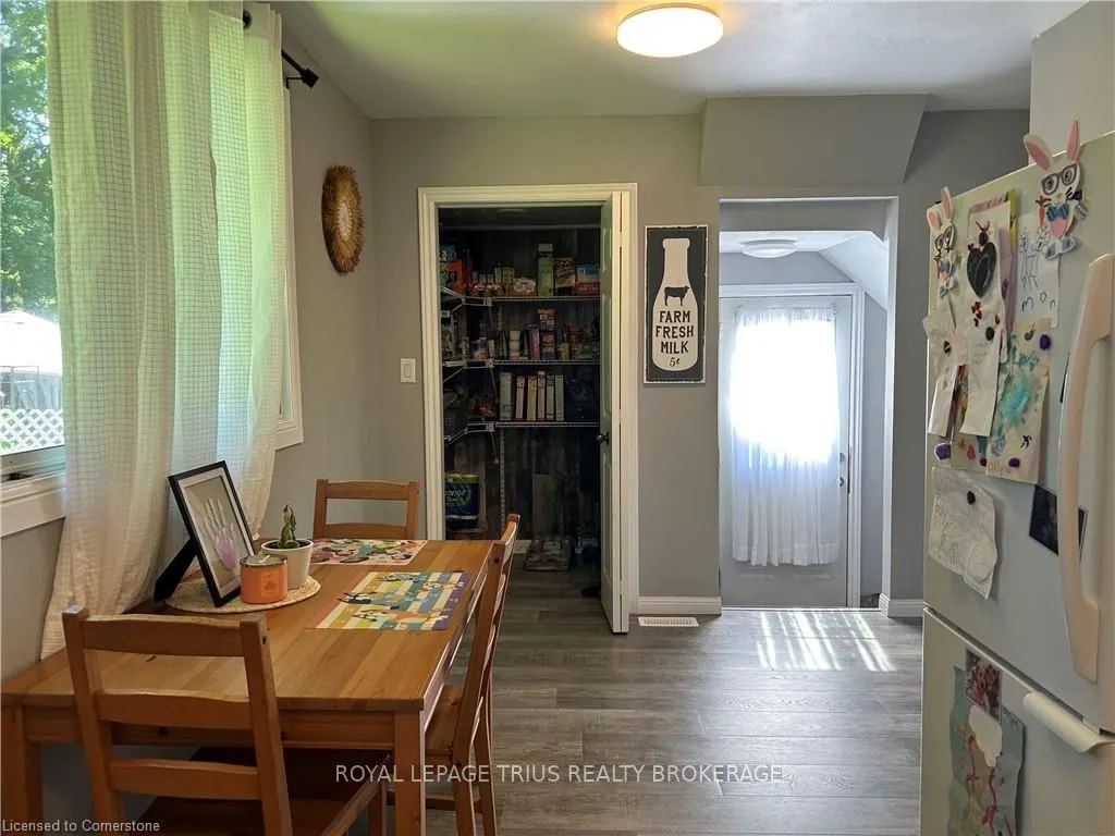 56-58 OAKWOOD Avenue