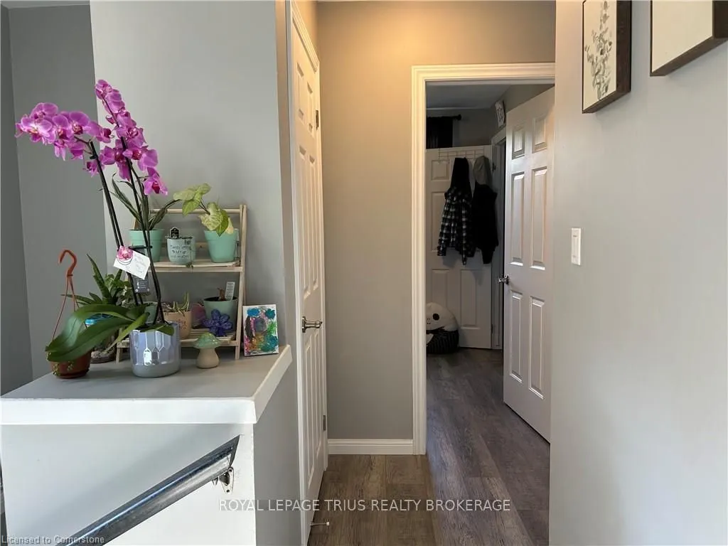 56-58 OAKWOOD Avenue