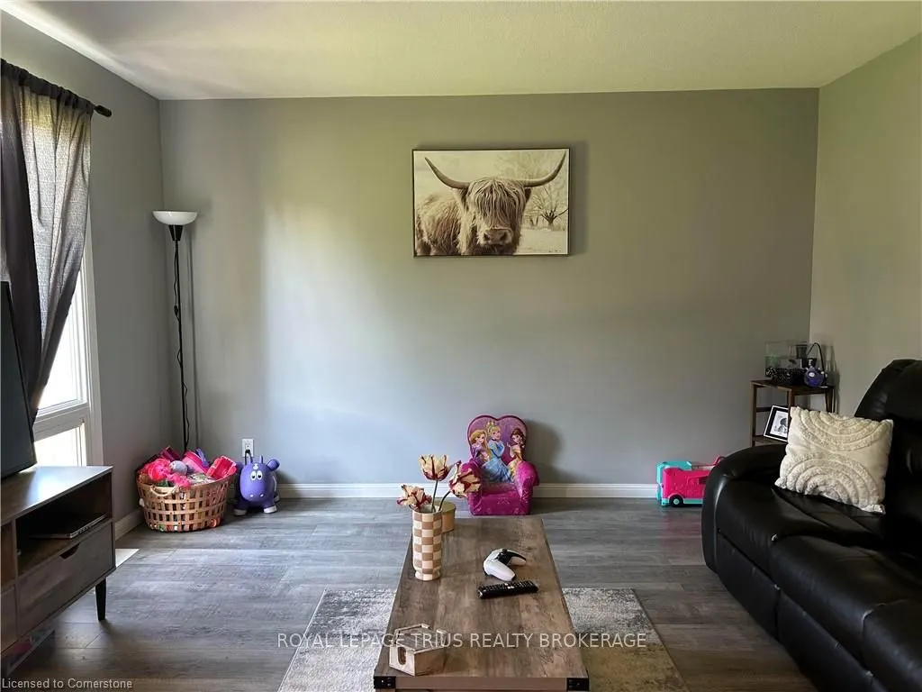 56-58 OAKWOOD Avenue