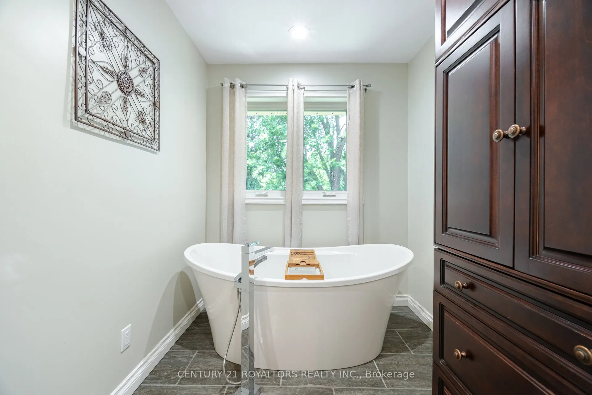 529 Campbellville Road