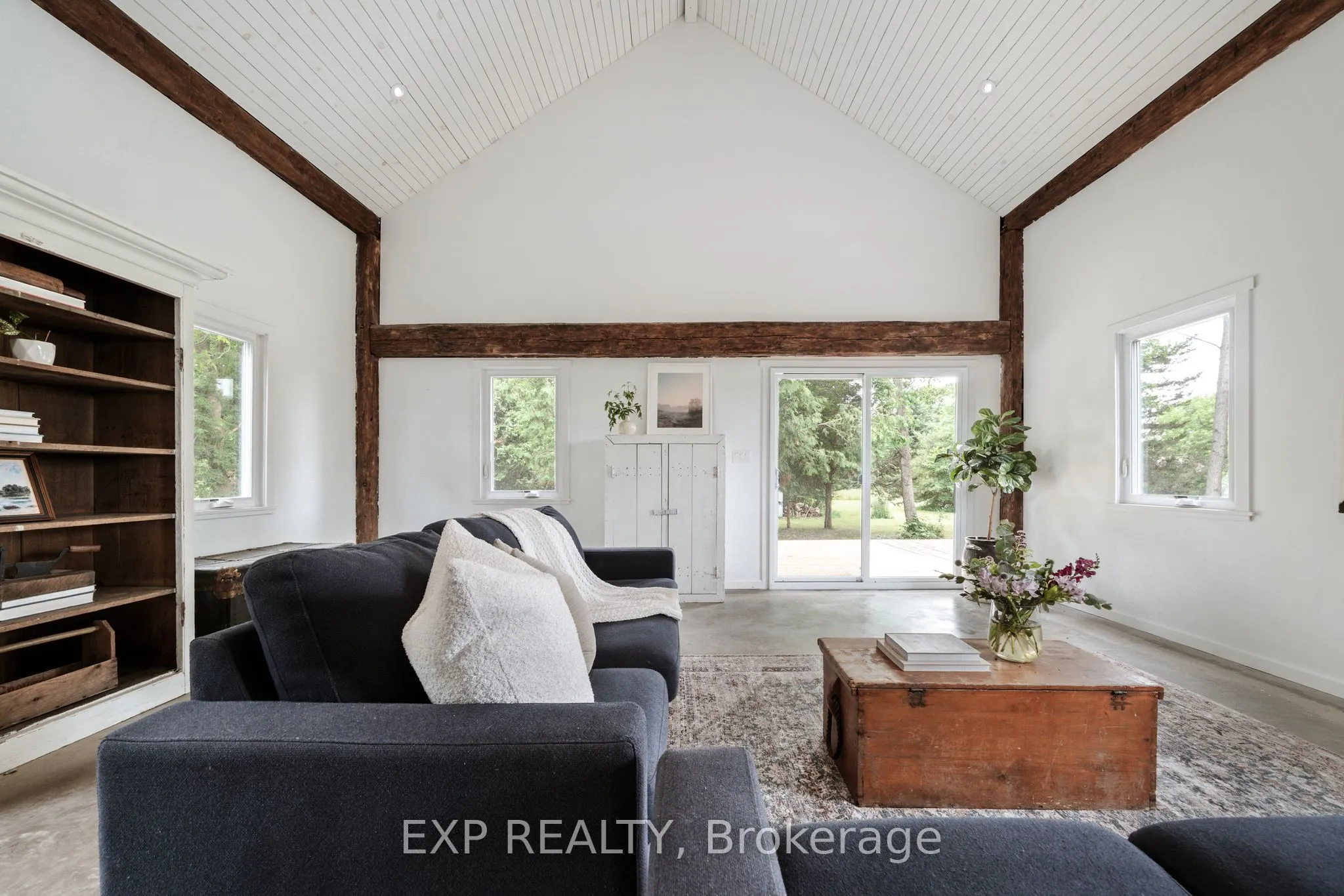 2452 County Rd 4