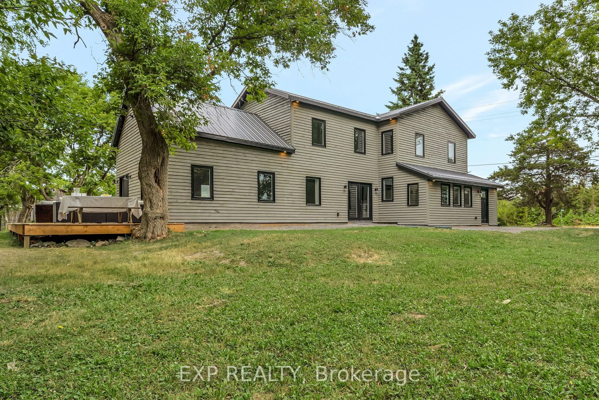 2452 County Rd 4