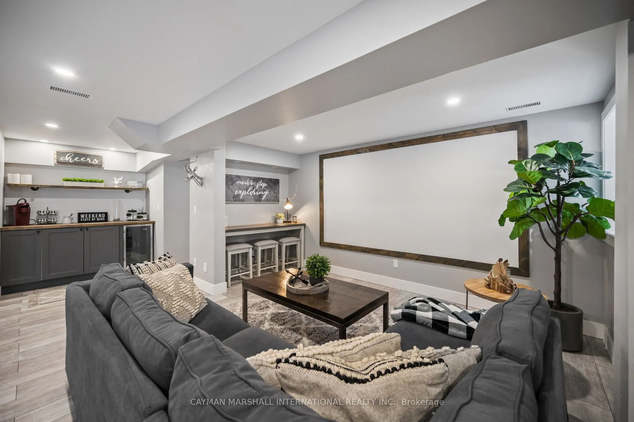 371 Skene Road