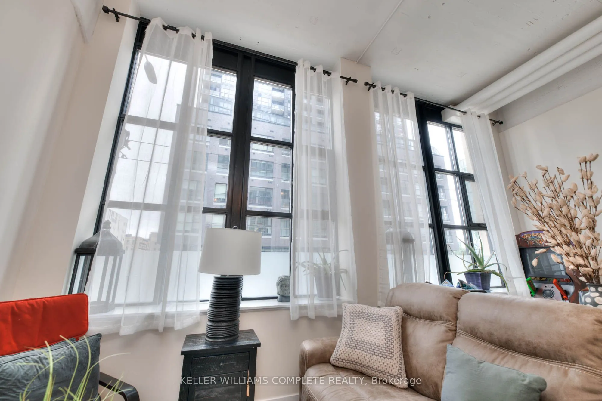 410 King Street W, #108