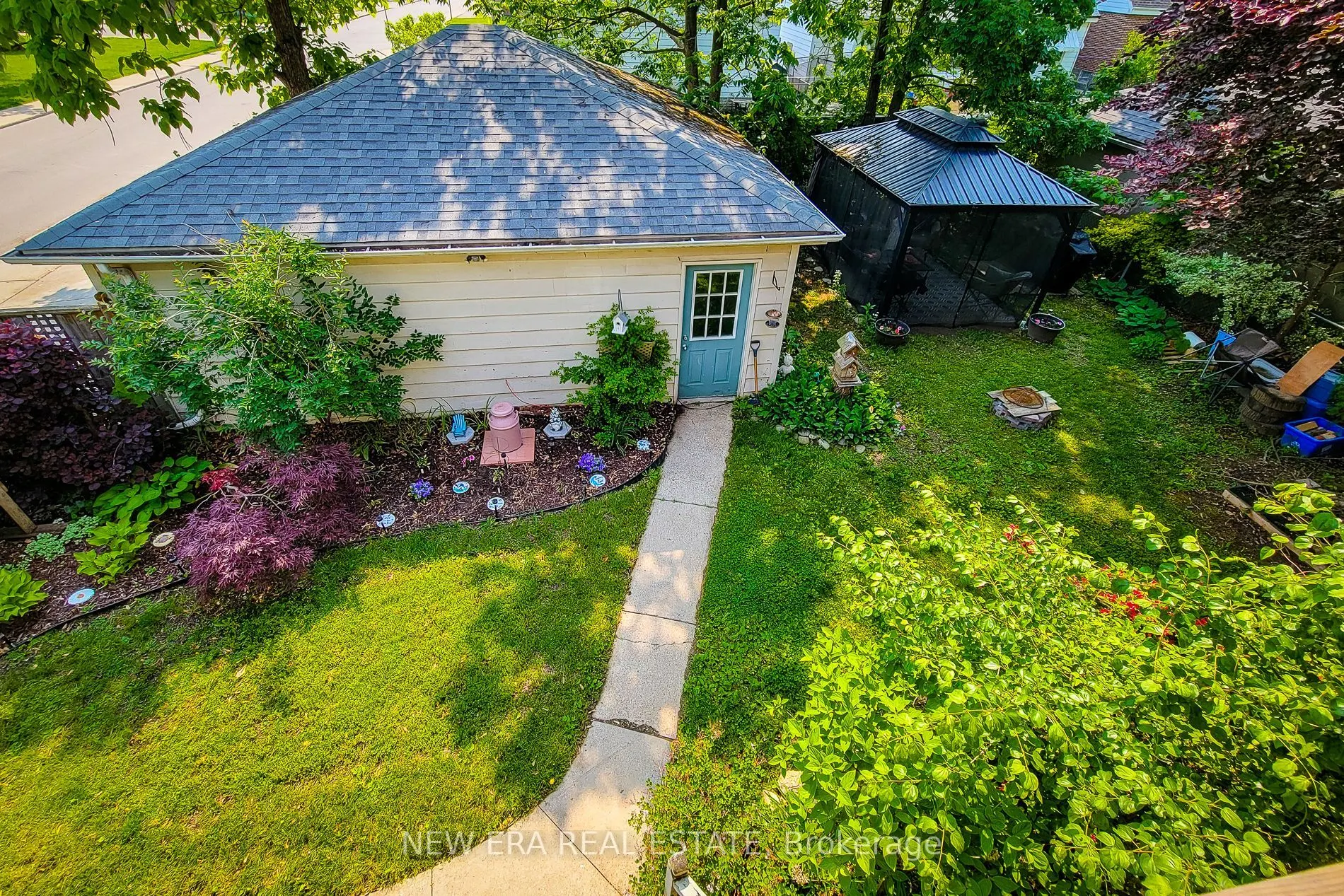 131 Erindale Avenue