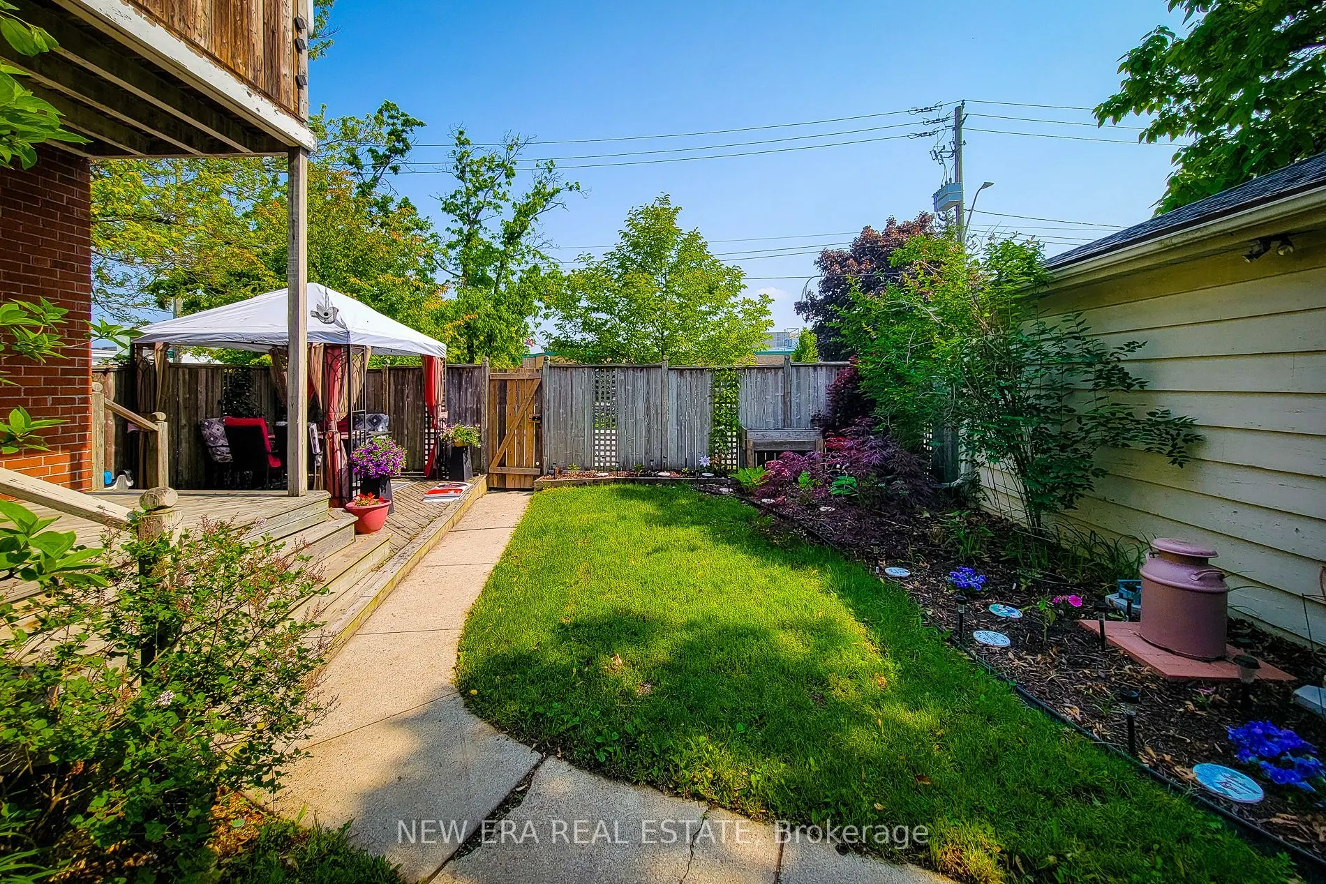 131 Erindale Avenue
