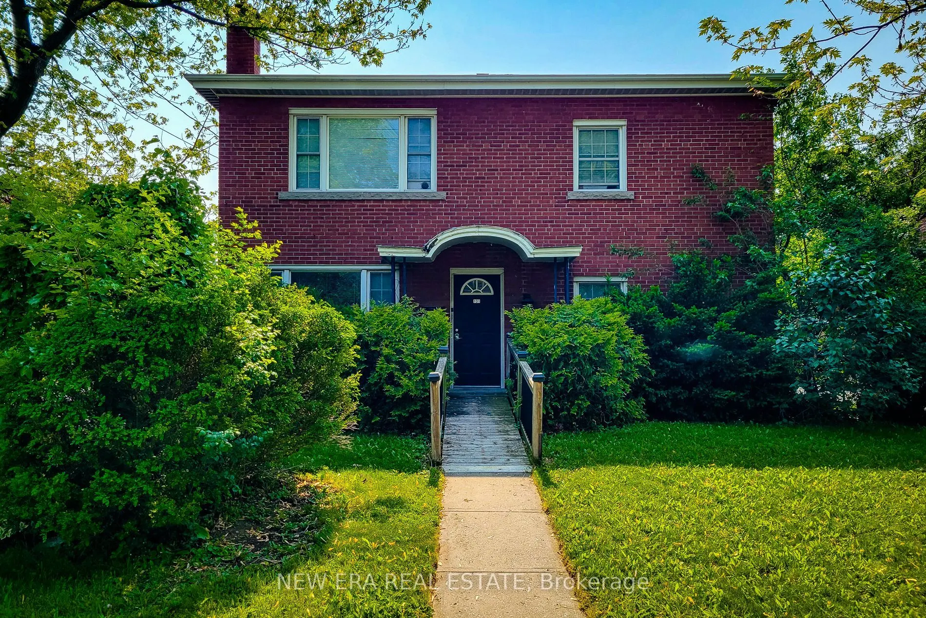 131 Erindale Avenue