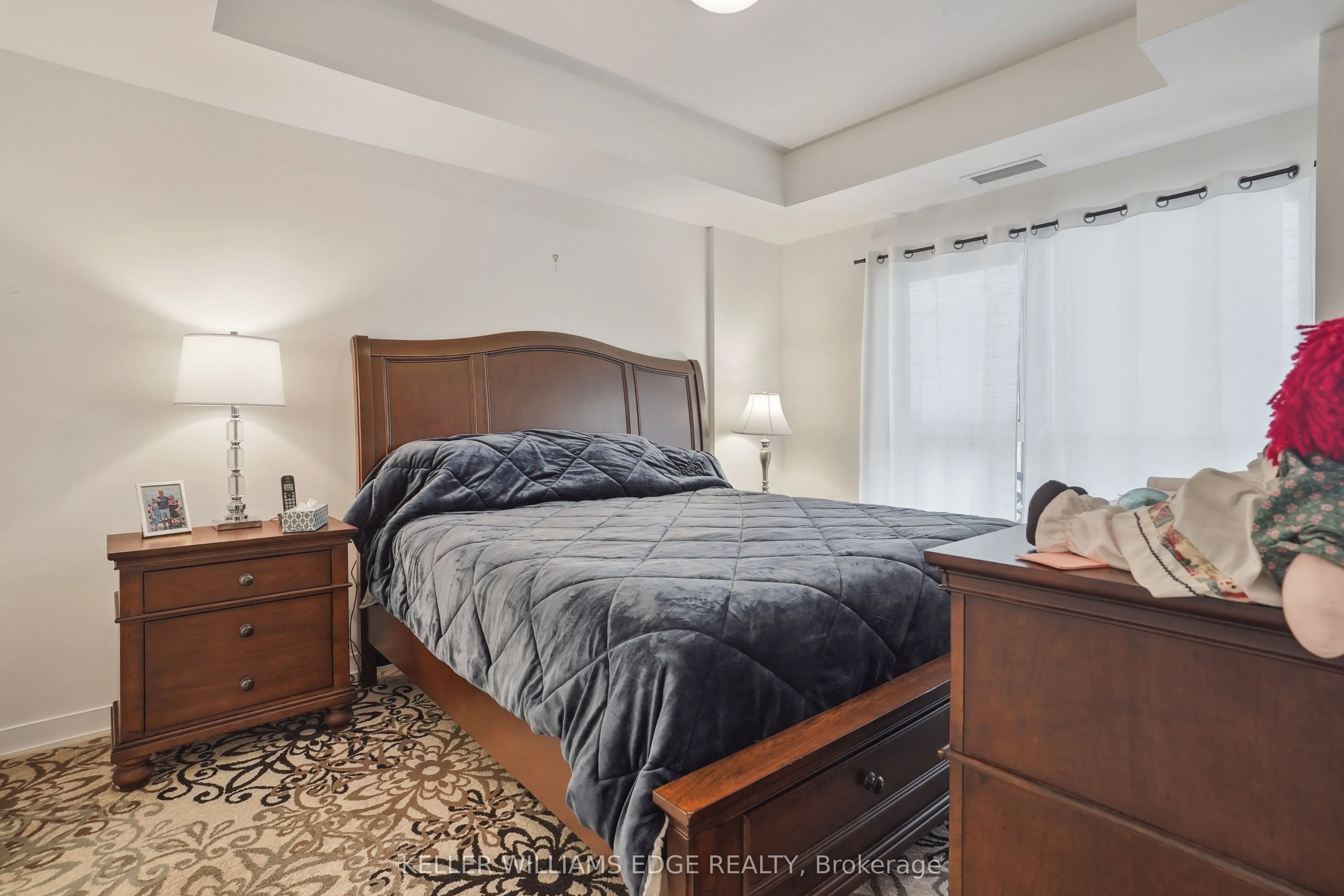 550 North Service Road, #309