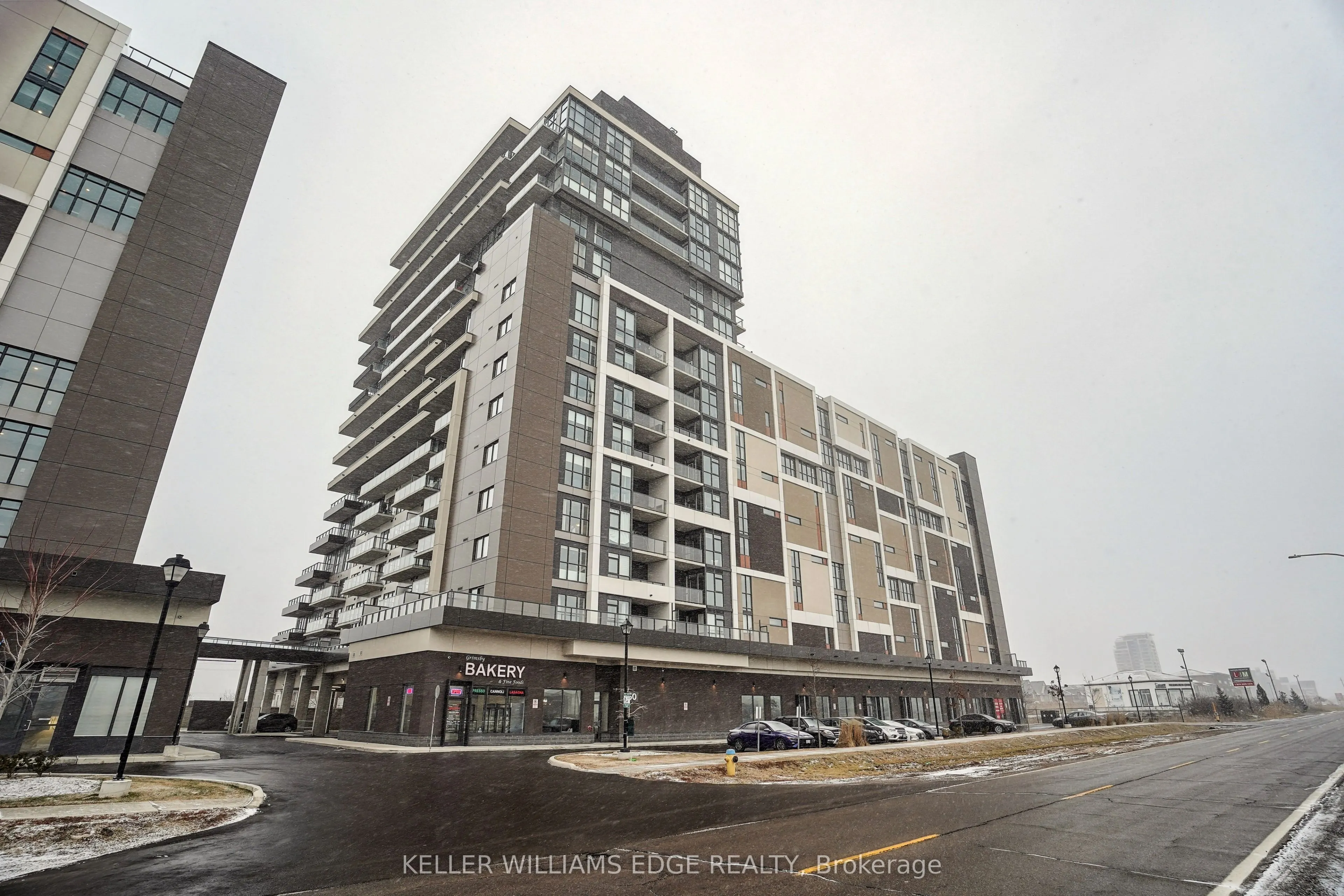 550 North Service Road, #309