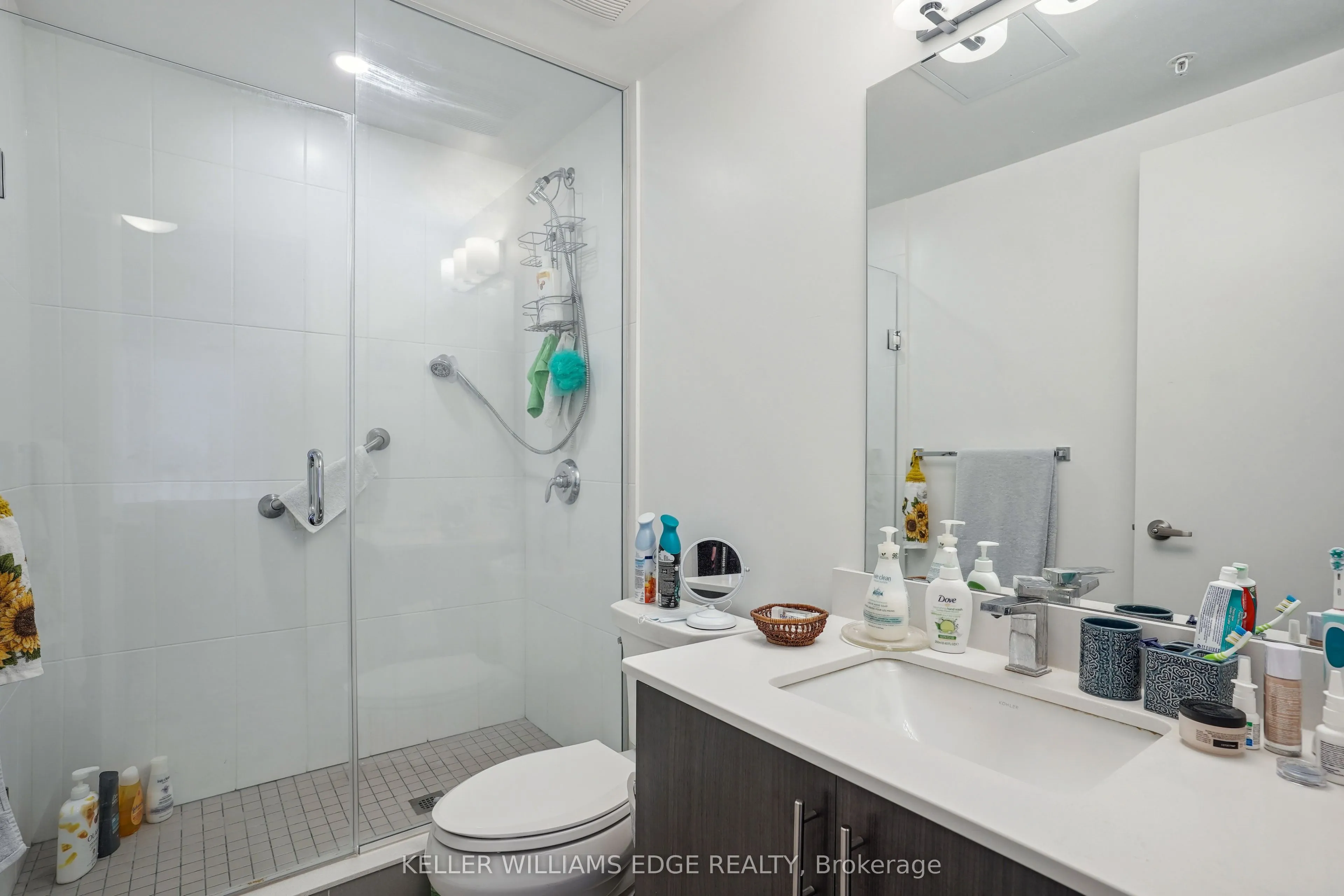 550 North Service Road, #309