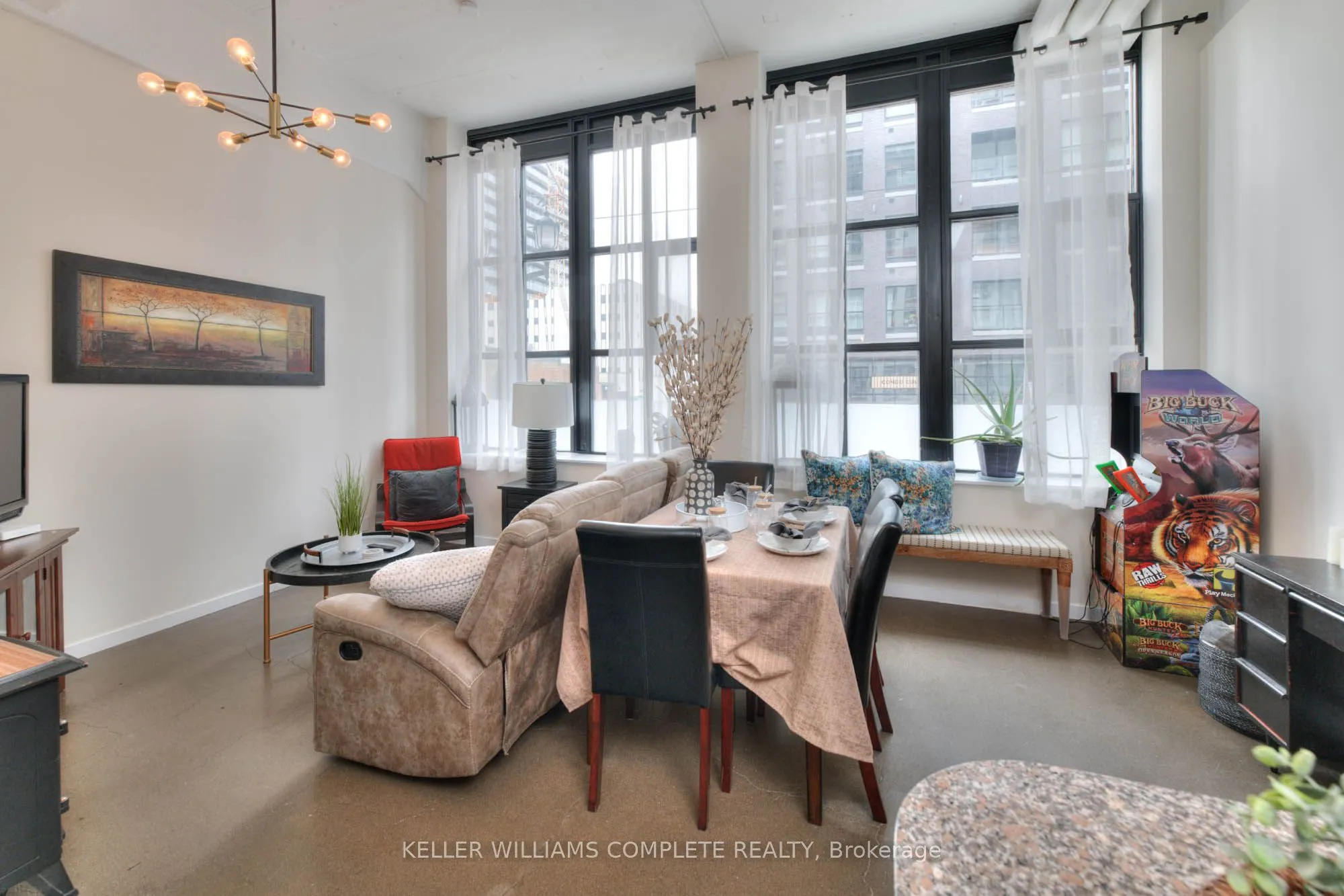 410 King Street W, #108