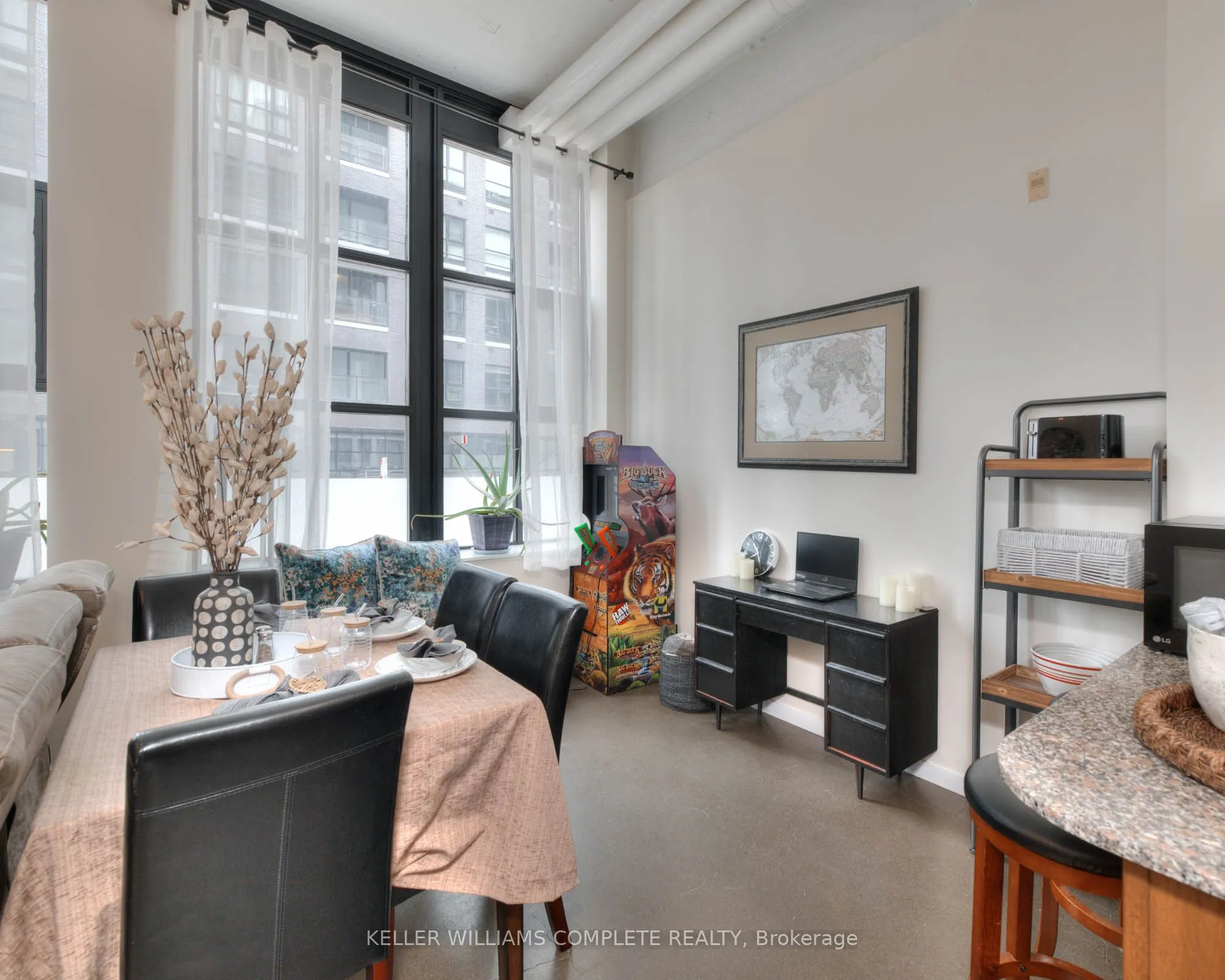 410 King Street W, #108