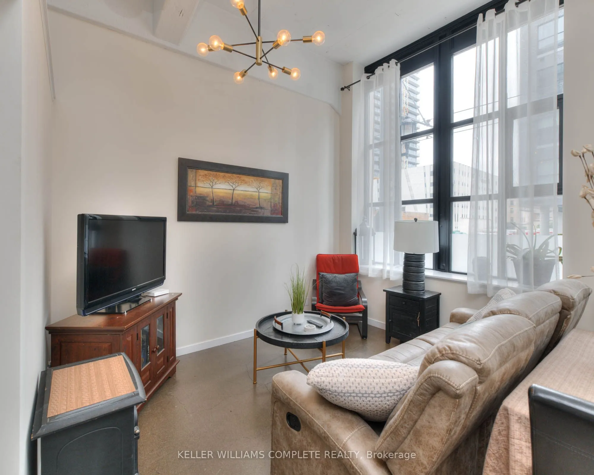410 King Street W, #108