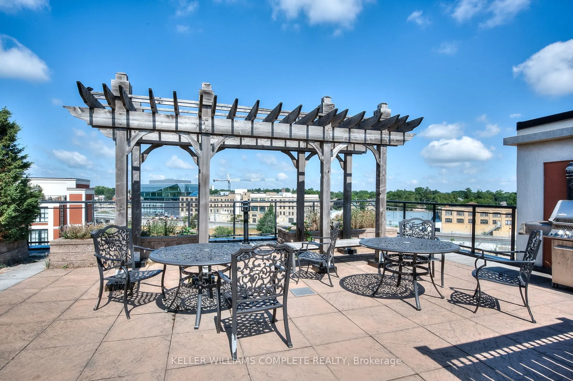 410 King Street W, #108