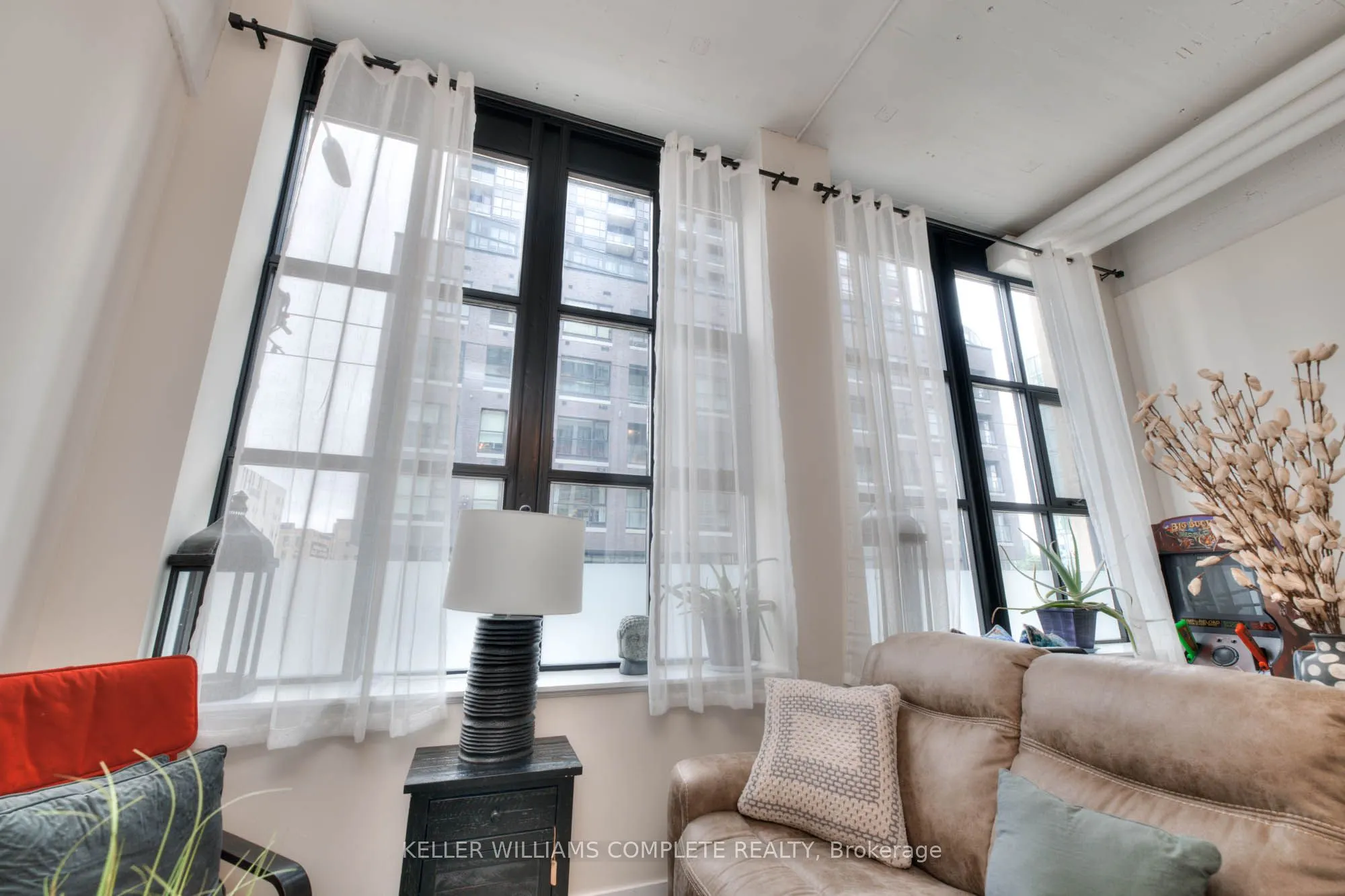410 King Street W, #108