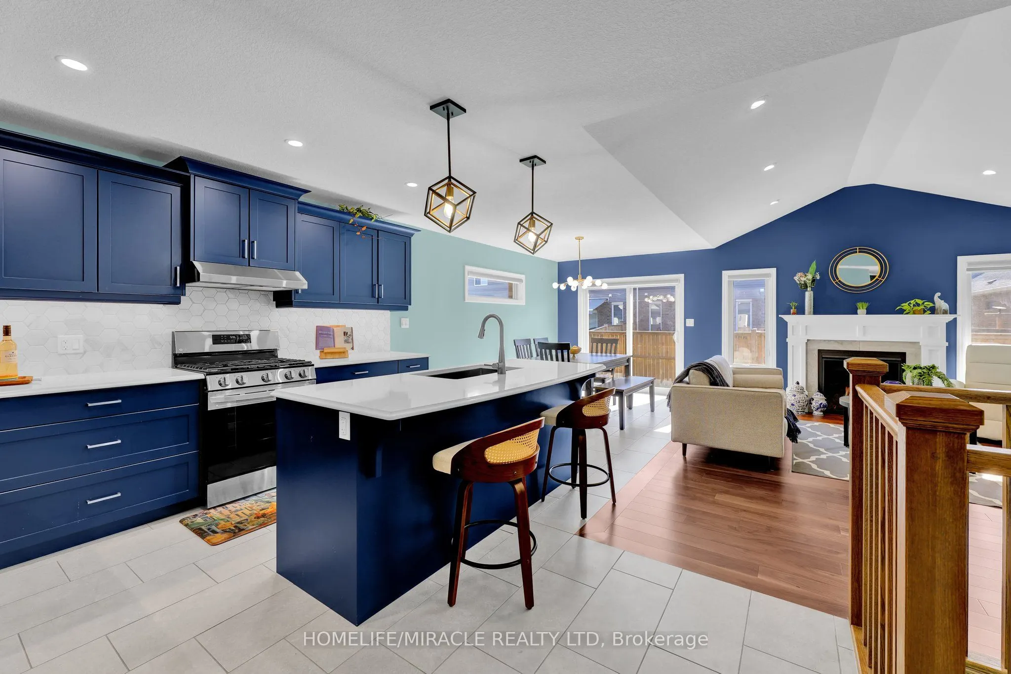 7 Curren Crescent