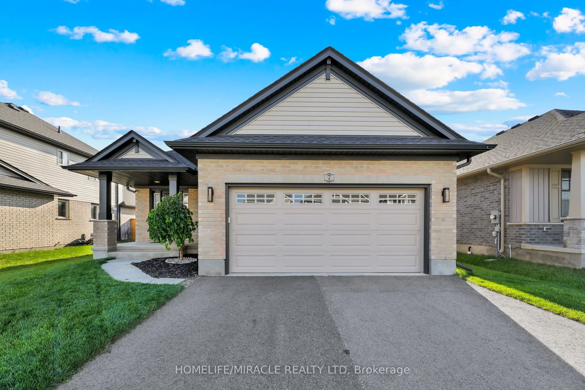 7 Curren Crescent
