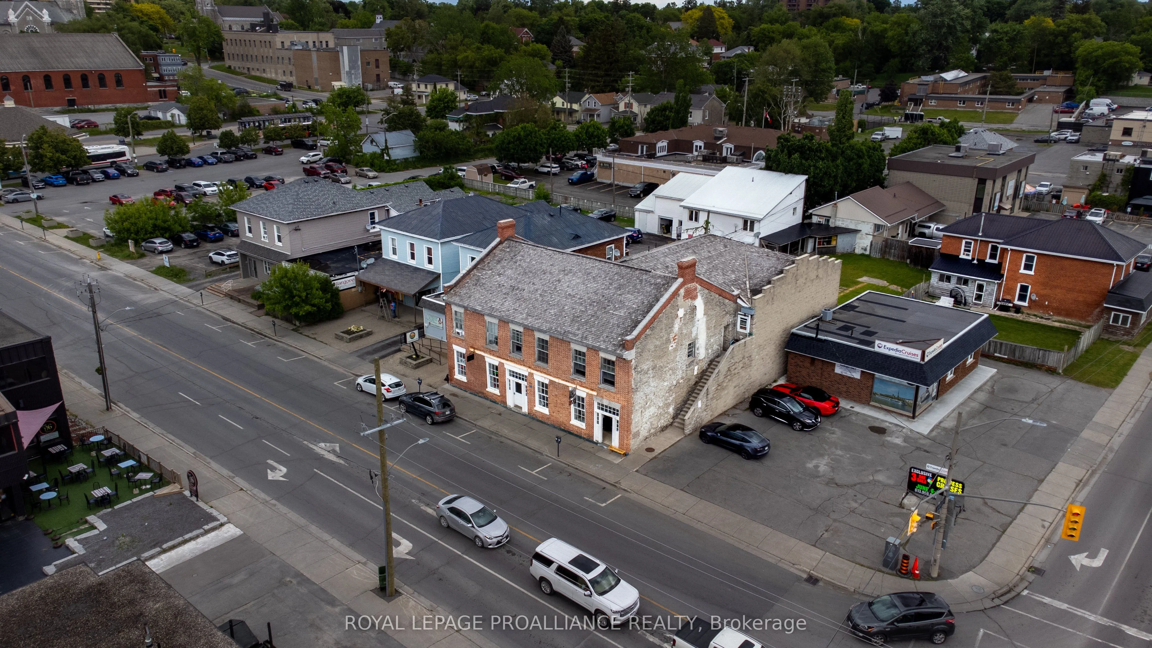 145 Pinnacle Street, #4