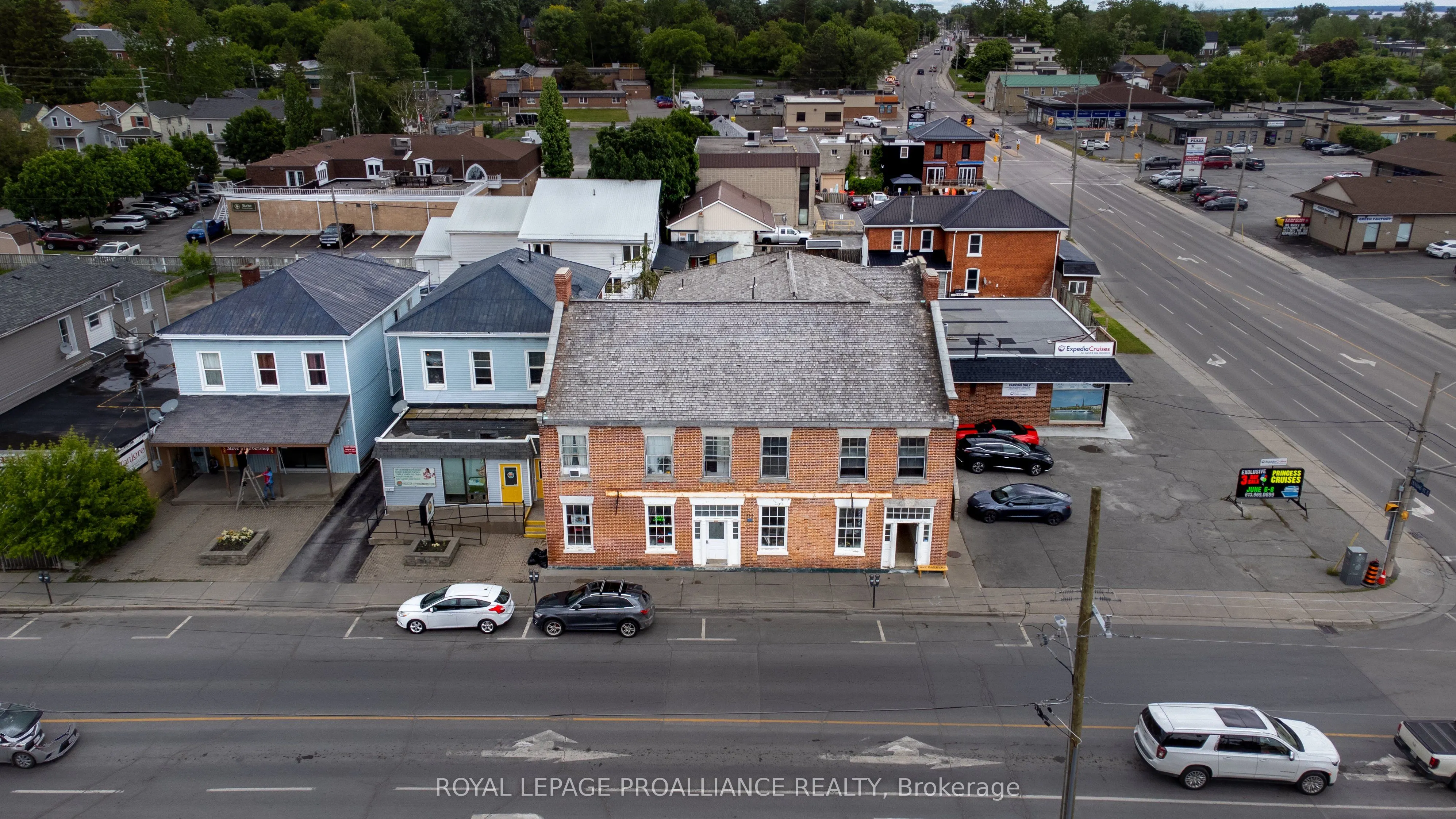 145 Pinnacle Street, #4
