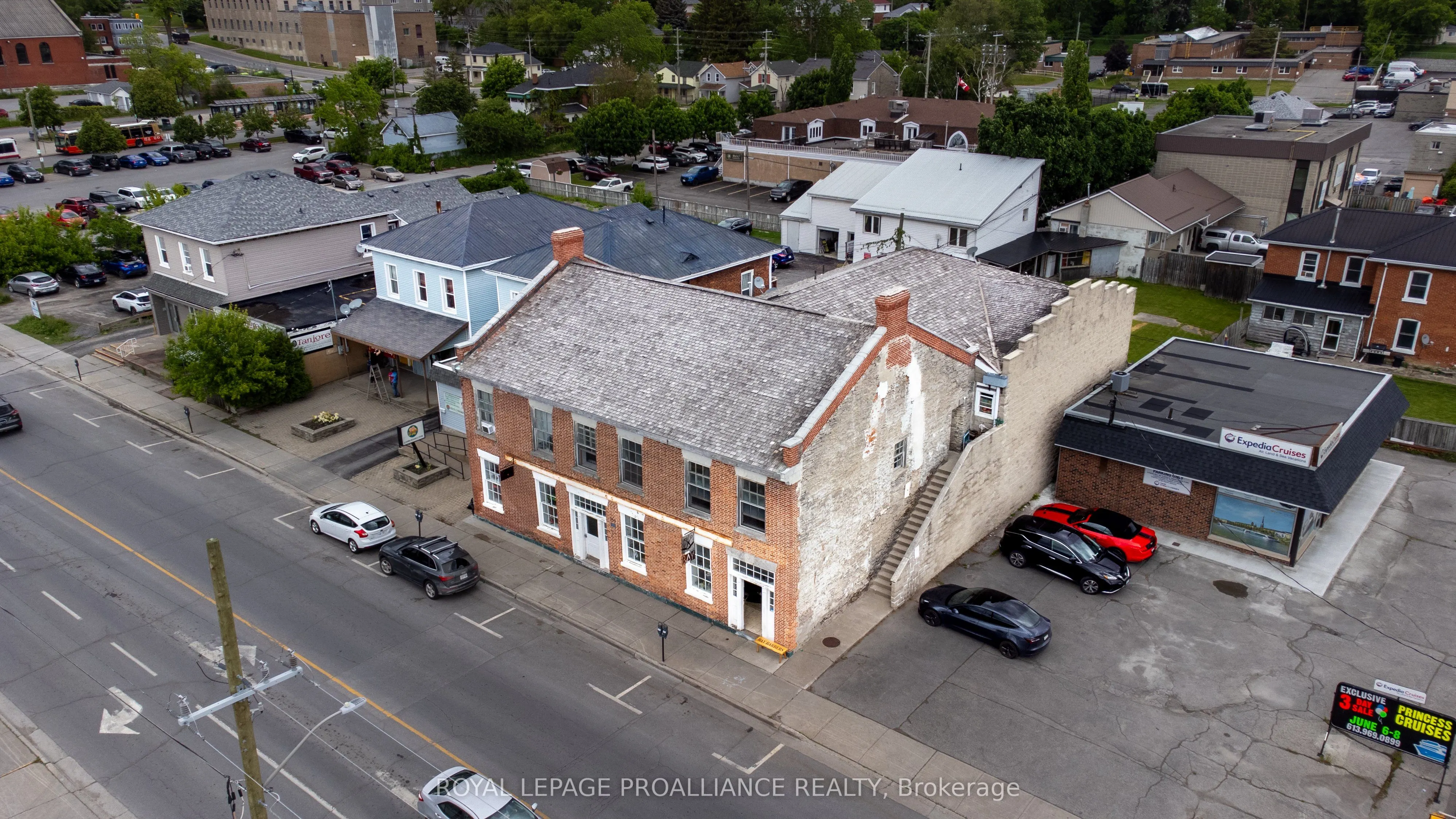 145 Pinnacle Street, #4
