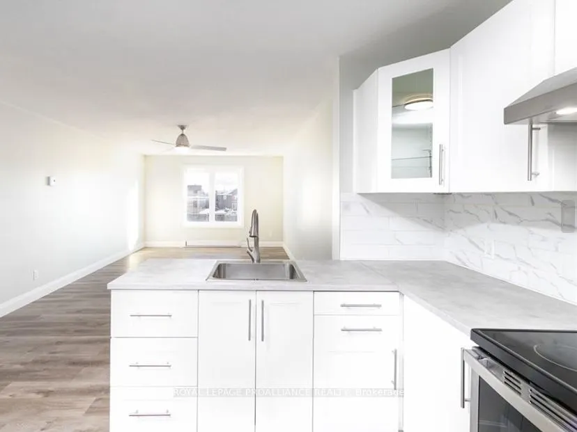 145 Pinnacle Street, #4
