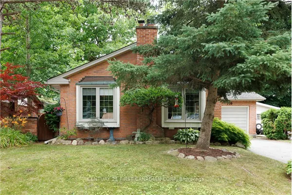 739 Dunboyne Crescent