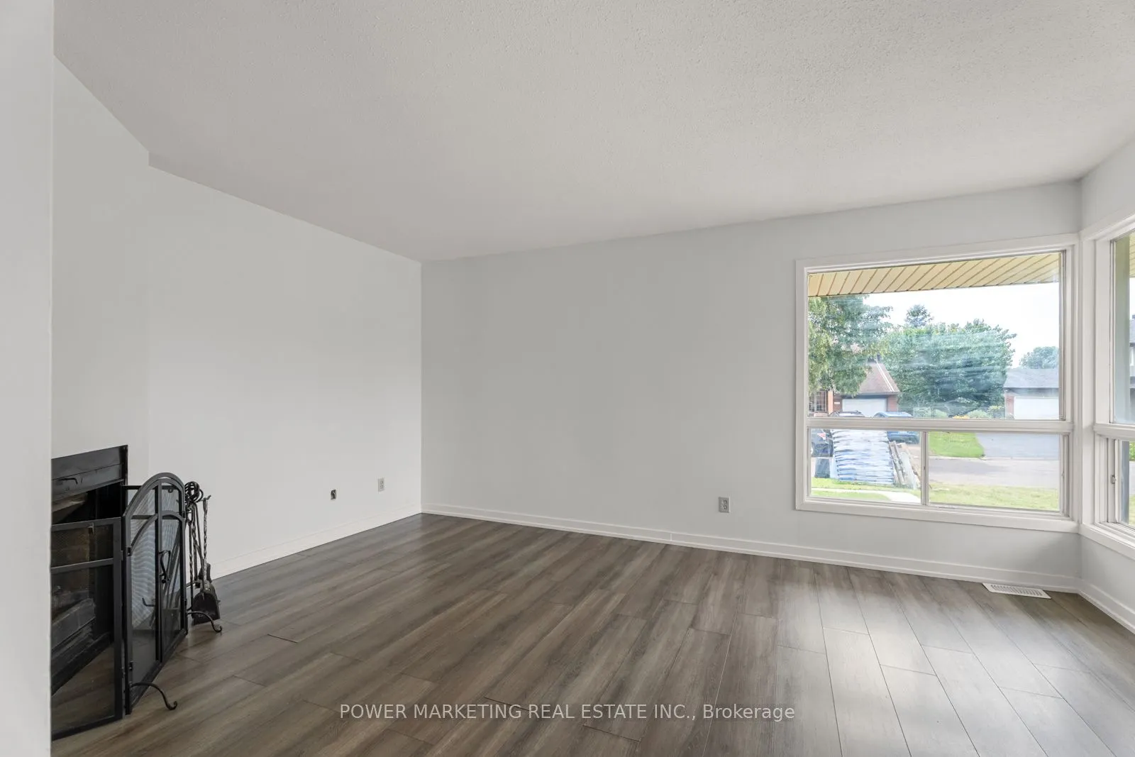 1631 SAXONY Crescent
