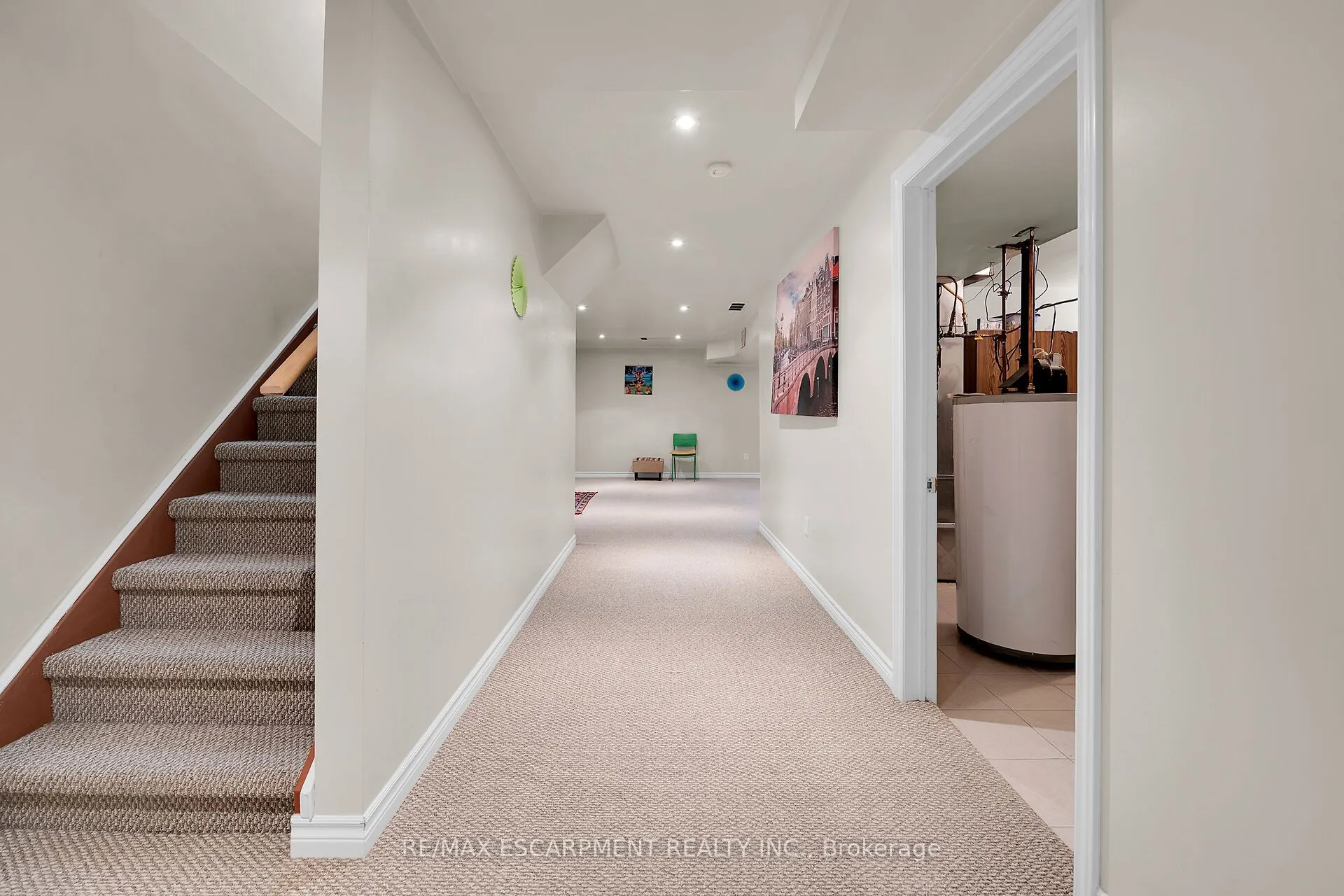 4 SPARTAN Court