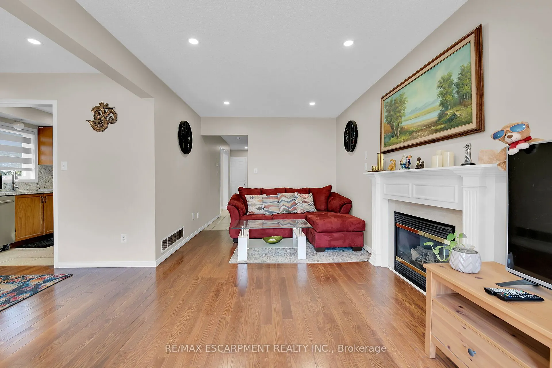 4 SPARTAN Court