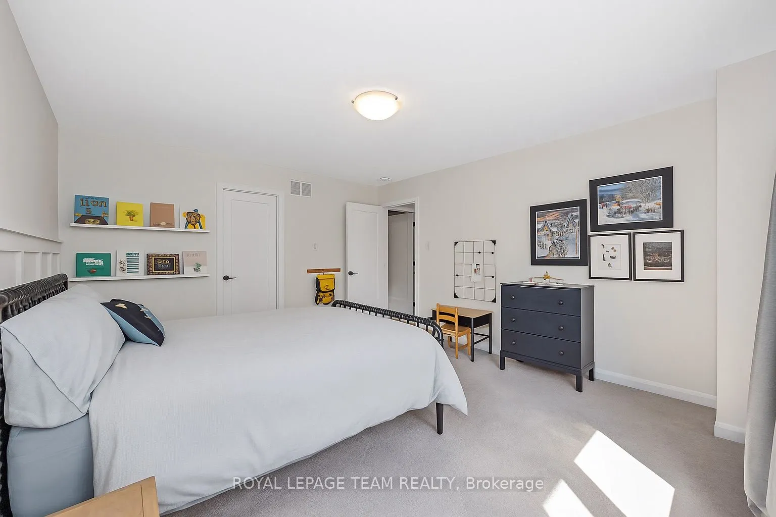726 Coast Circle