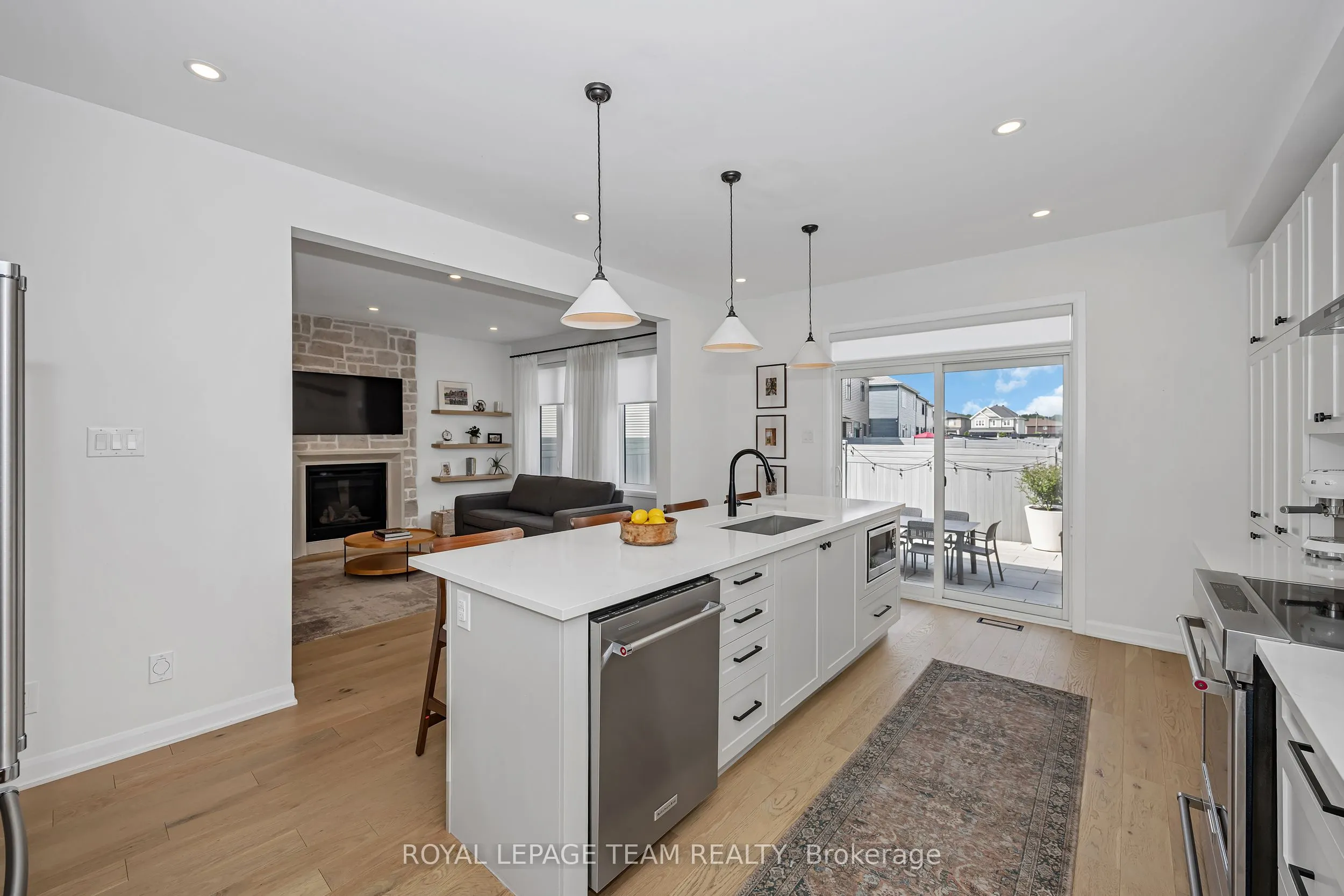 726 Coast Circle