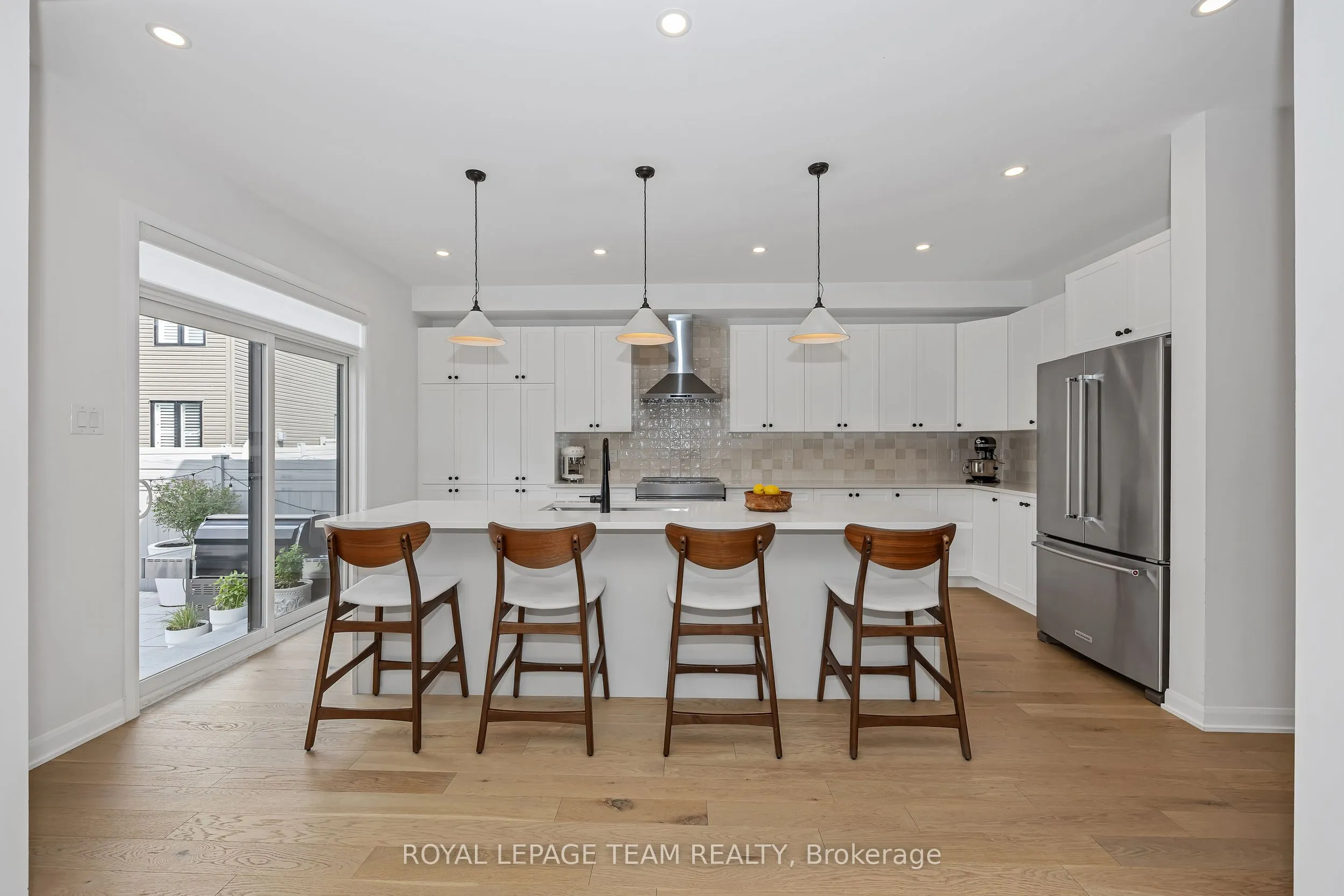 726 Coast Circle