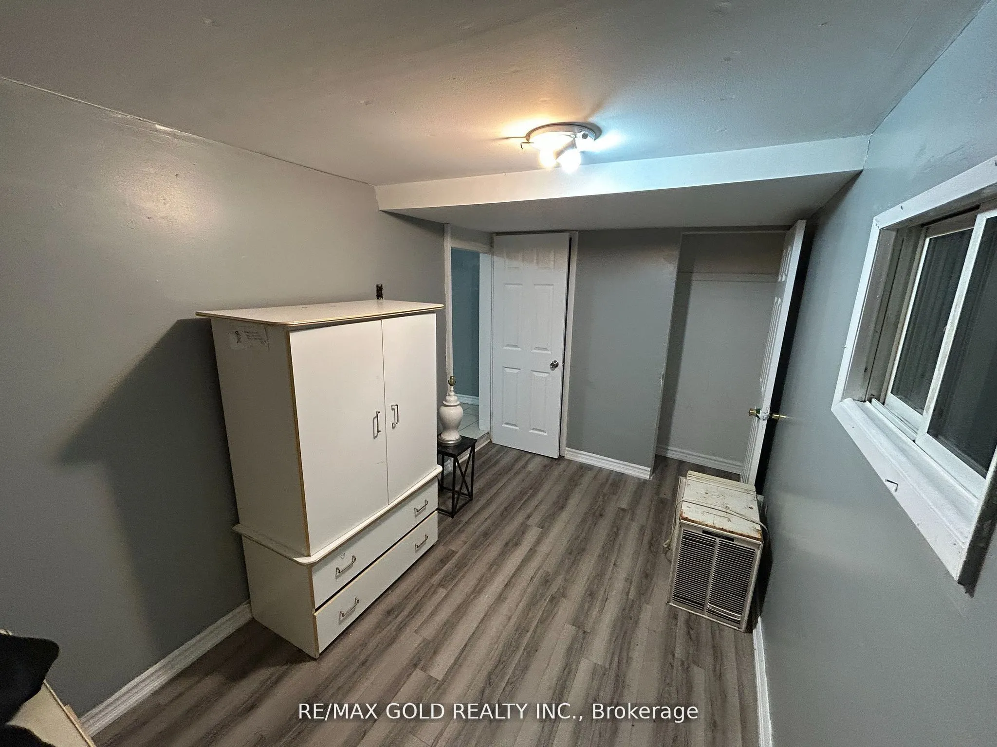 3553 King Street