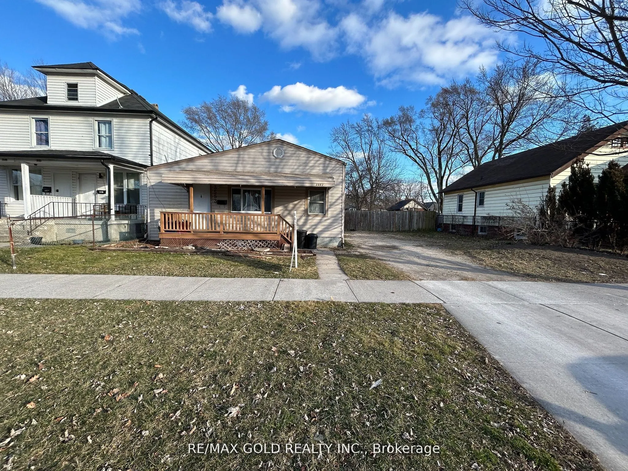 3553 King Street