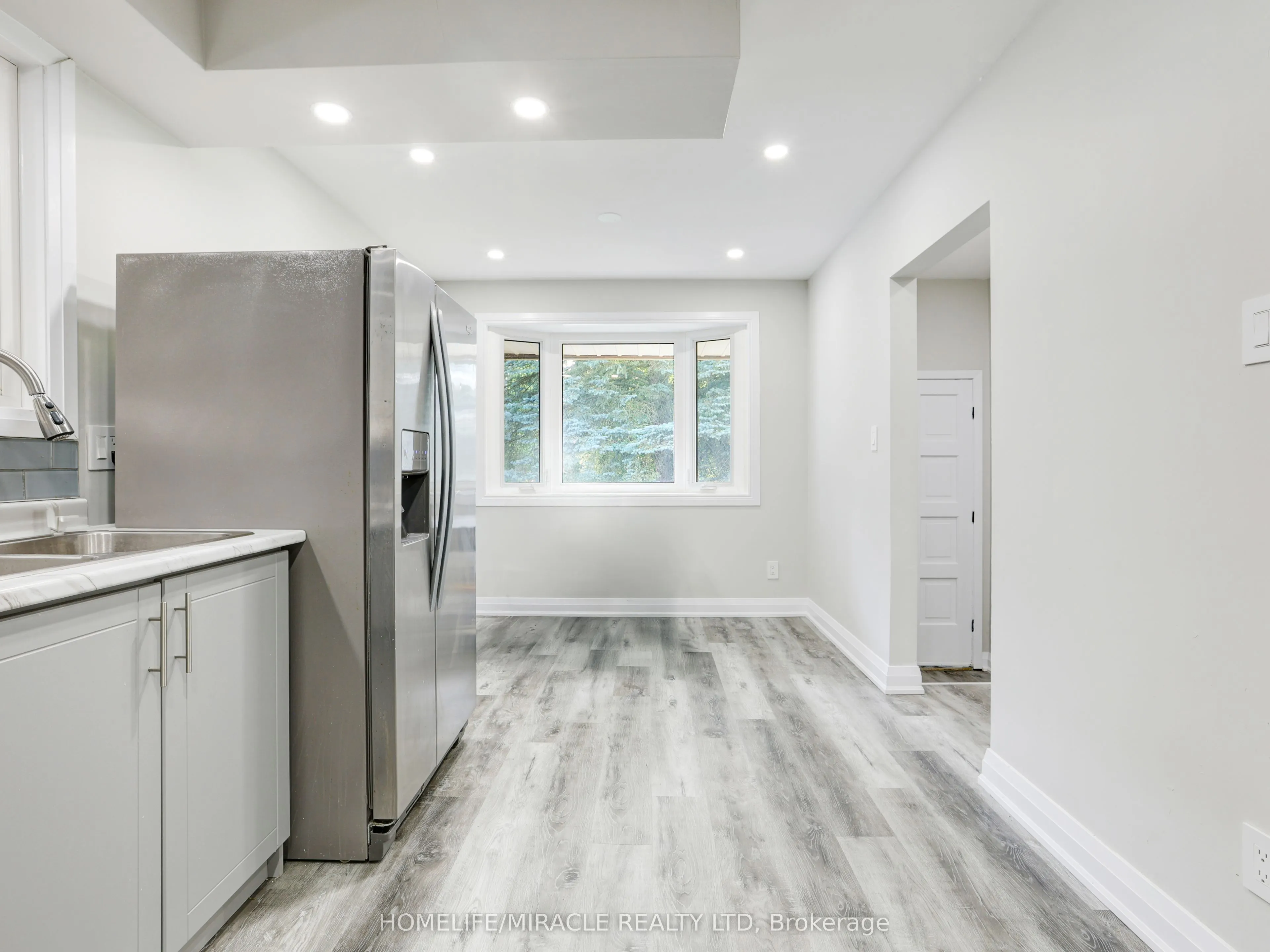 7 Cardill Crescent