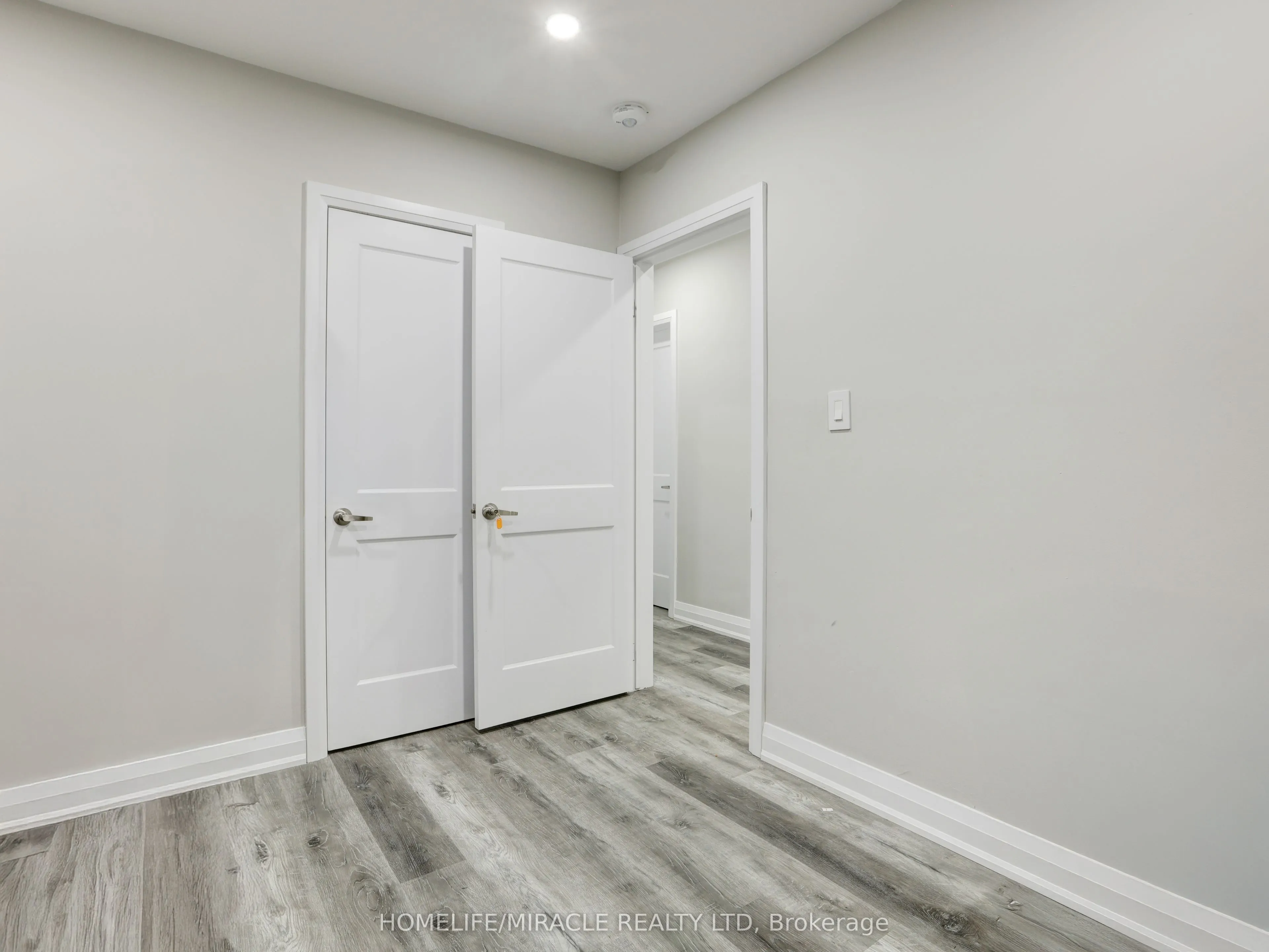 7 Cardill Crescent