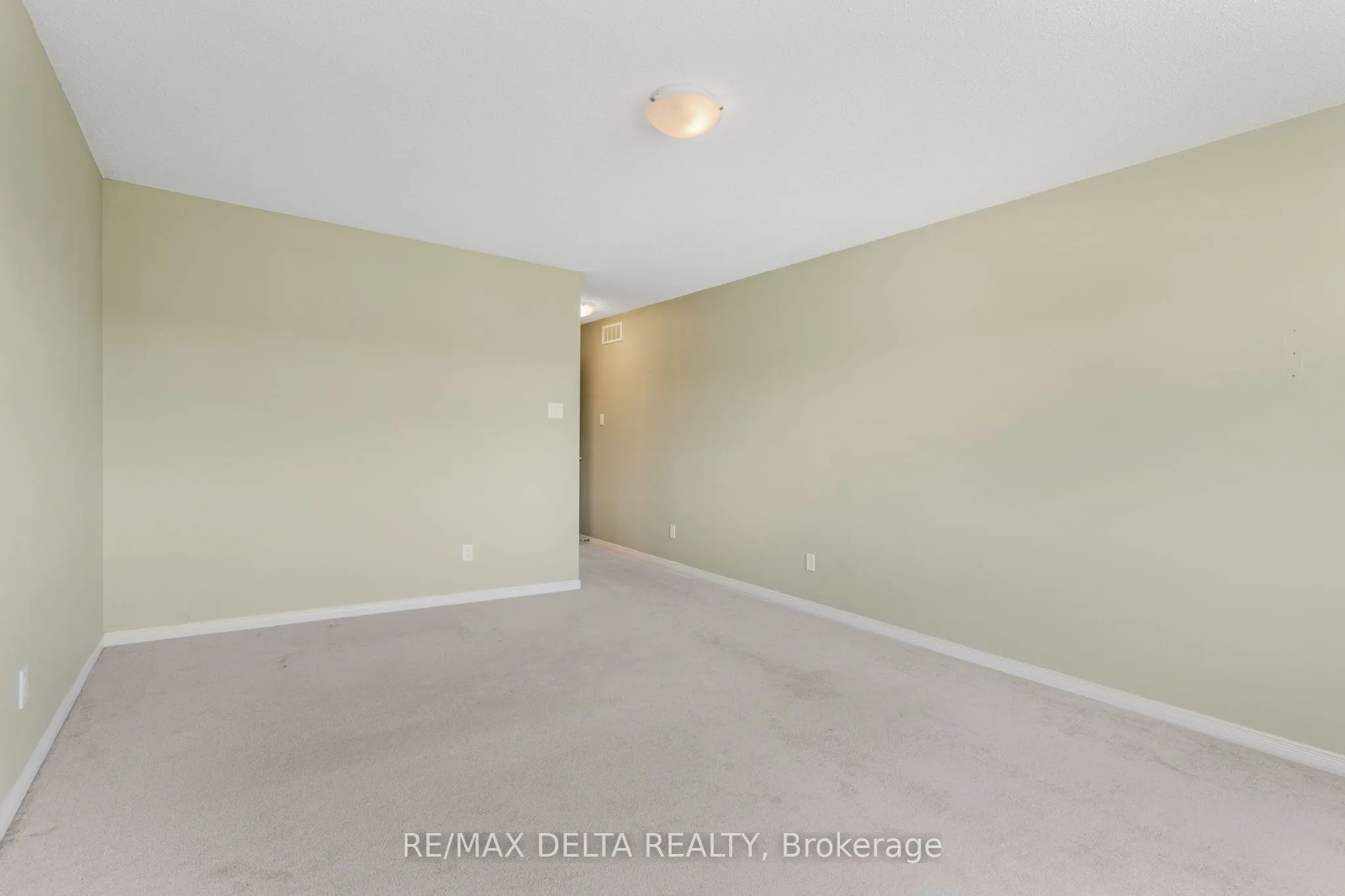 196 Onyx Crescent