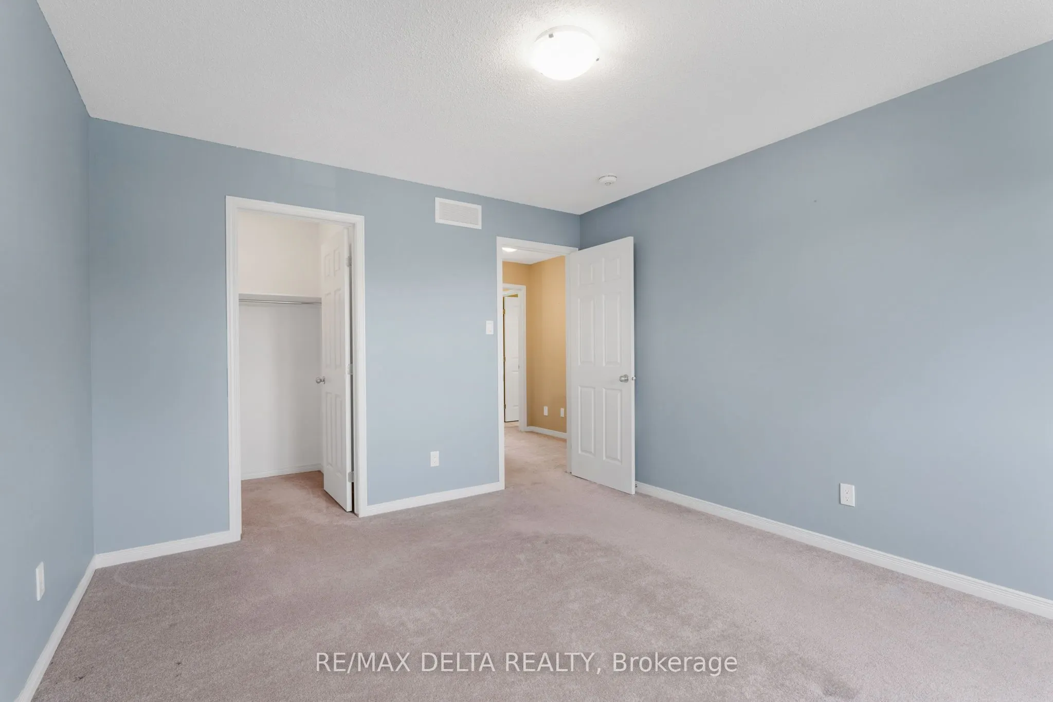 196 Onyx Crescent