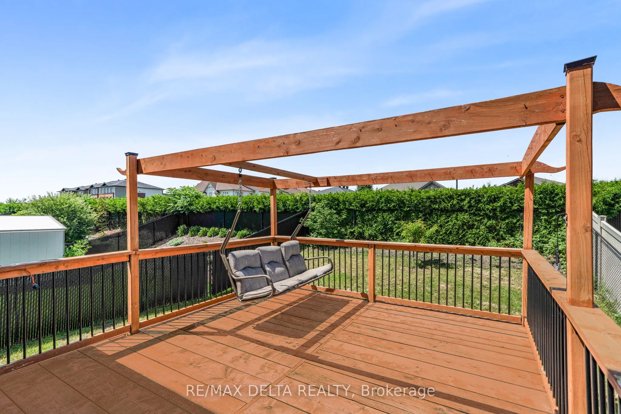 196 Onyx Crescent