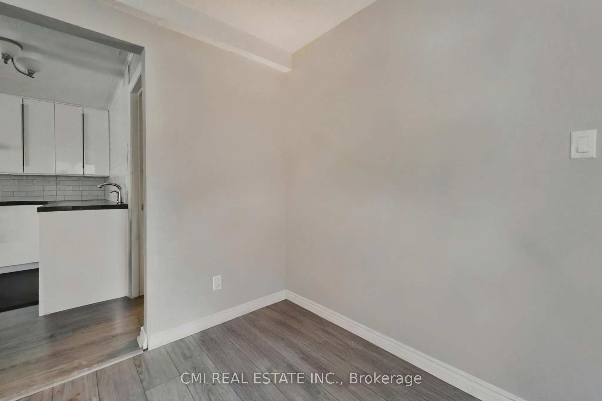 1226 Old Carp Road