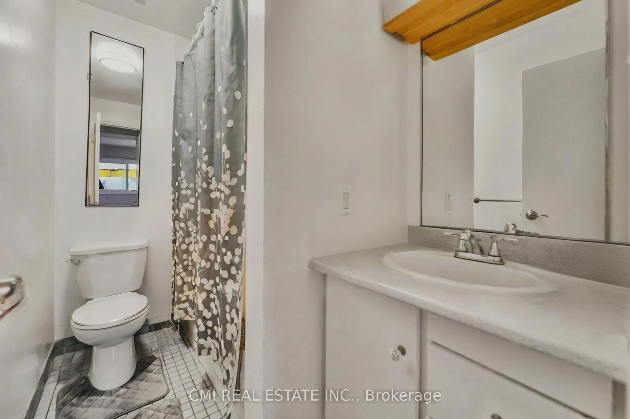 1226 Old Carp Road