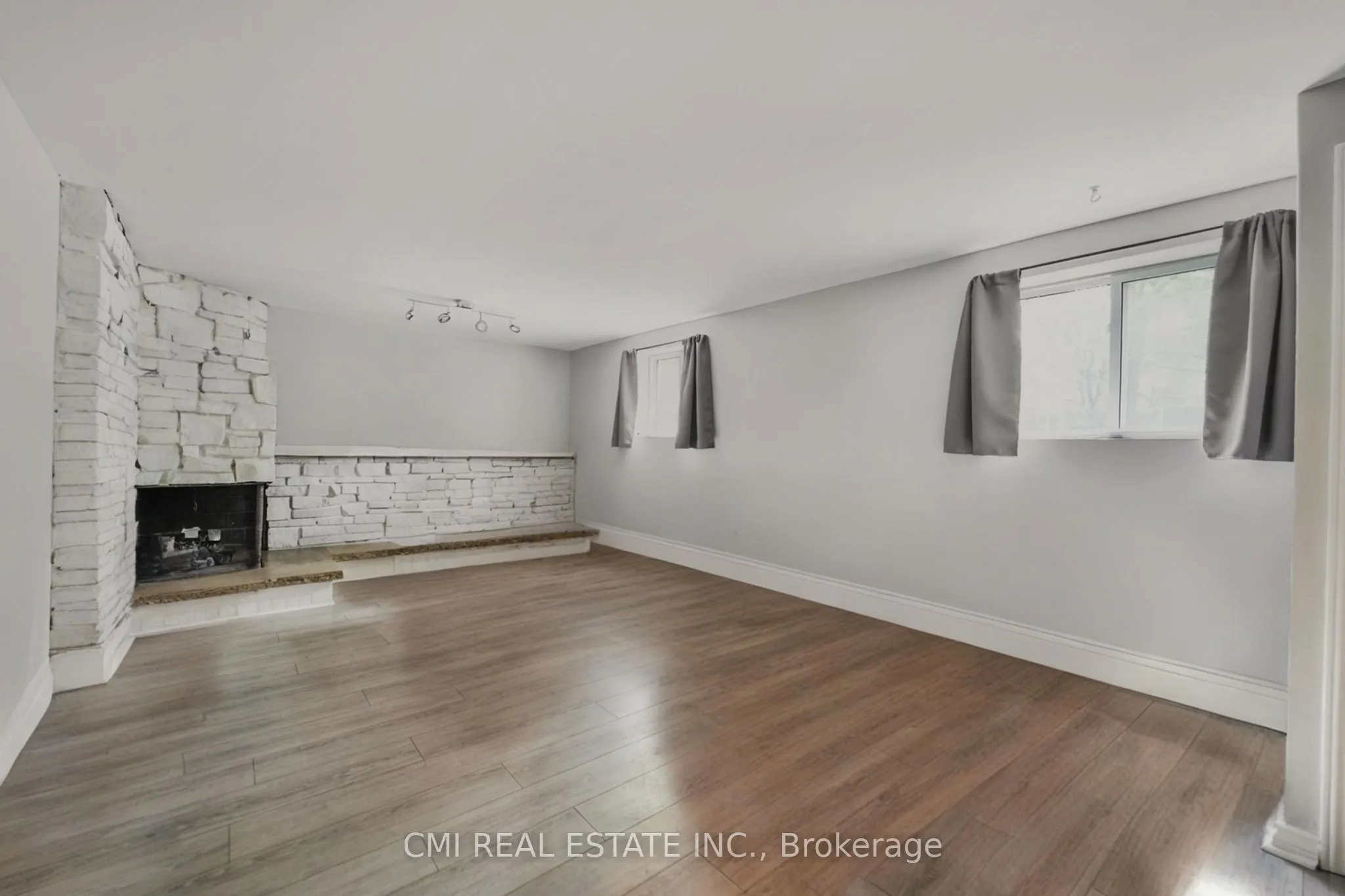 1226 Old Carp Road