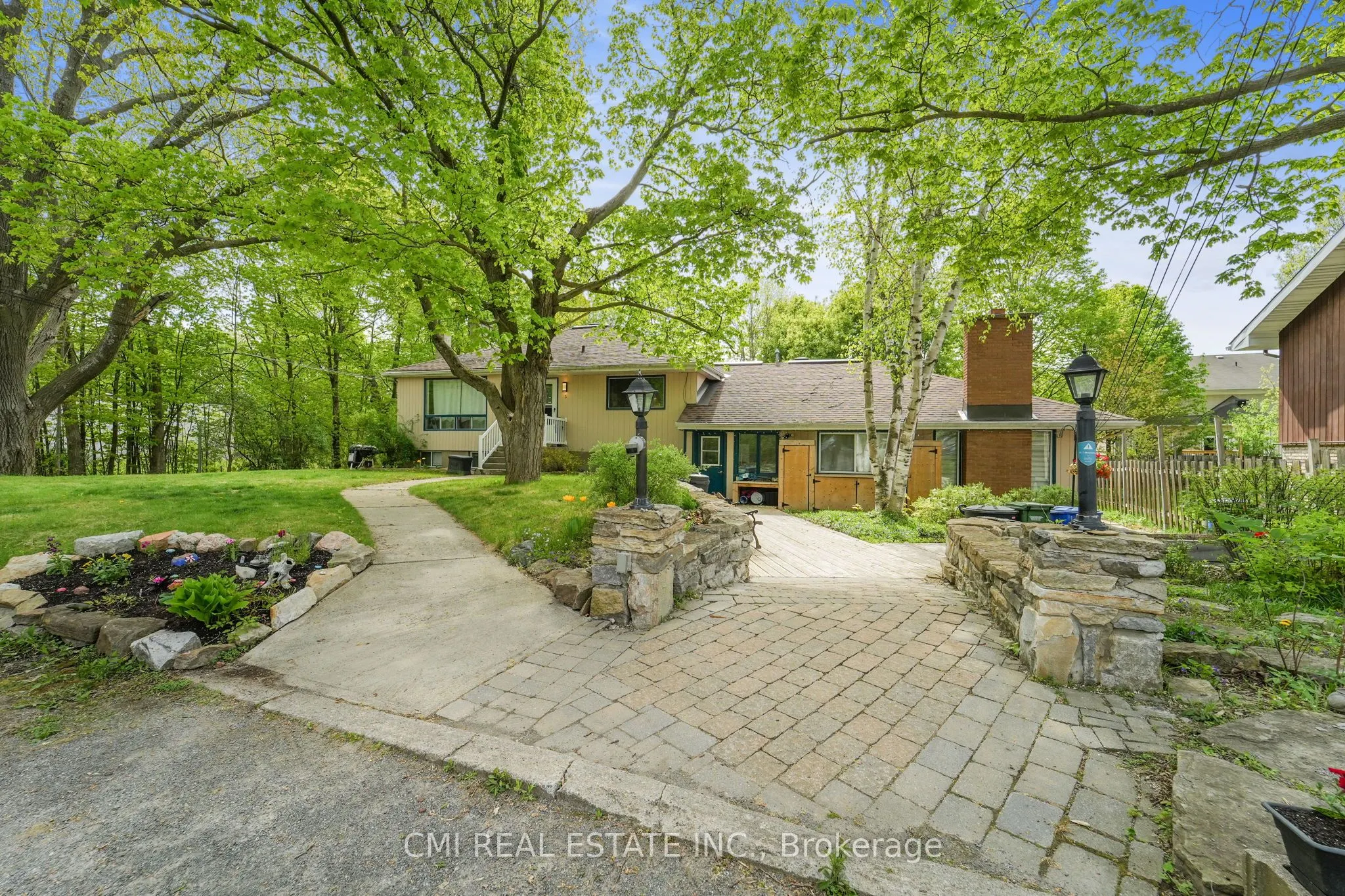 1226 Old Carp Road