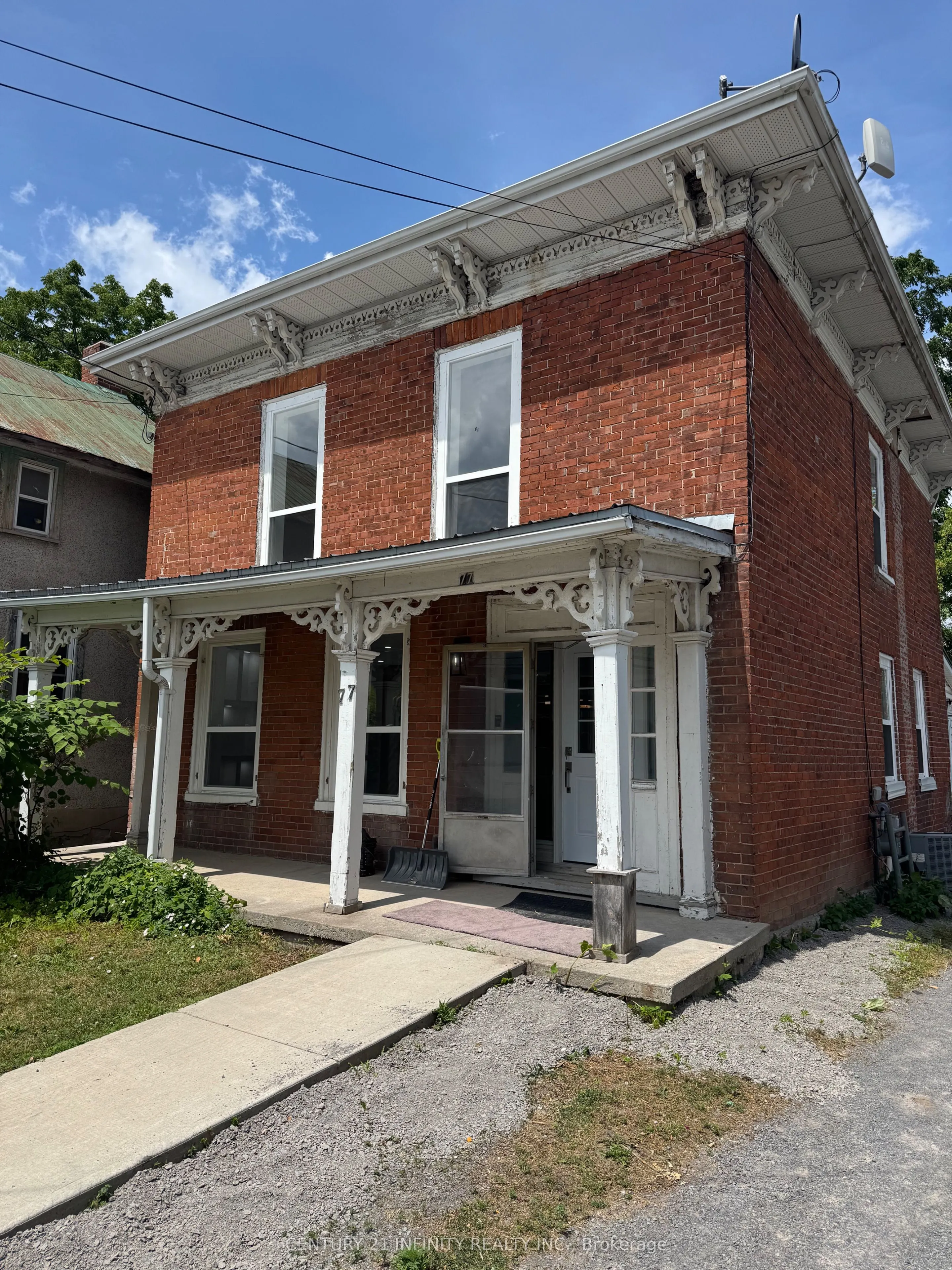 77 Bridge Street E