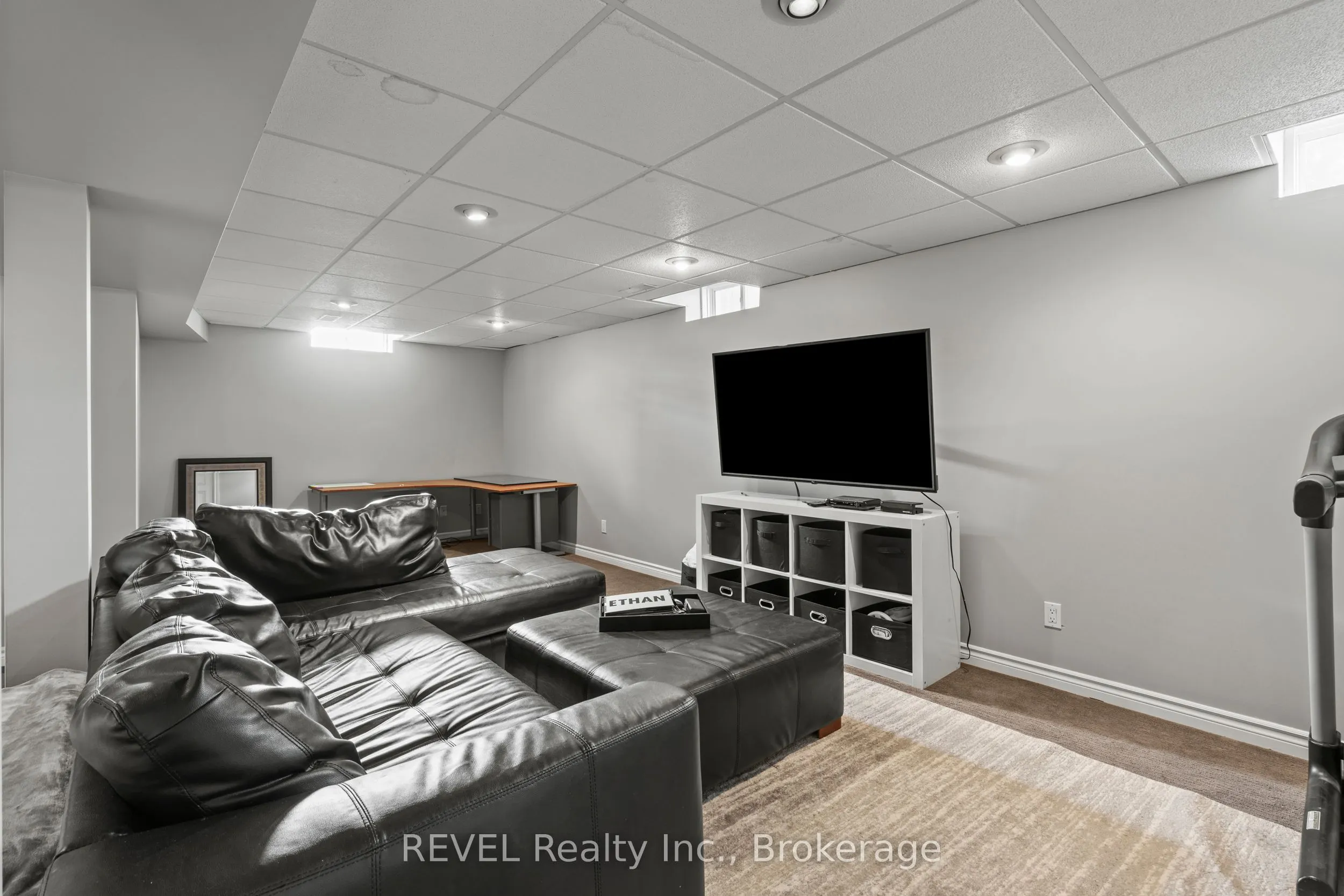 31 Raspberry Trail
